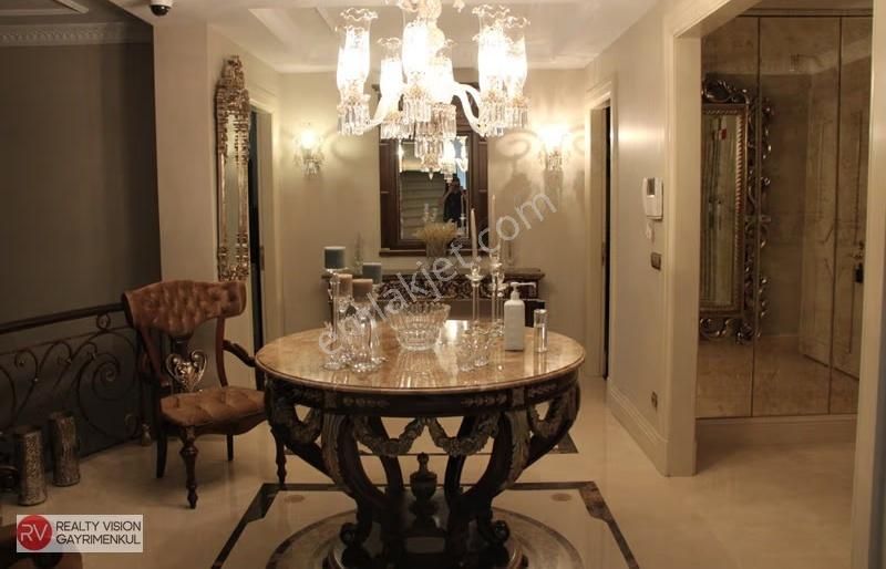 Boğazın İncisi Çengelköy'de Manzaralı Harika Bir Malikane - Görsel 25