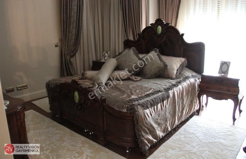 Boğazın İncisi Çengelköy'de Manzaralı Harika Bir Malikane - Görsel 2