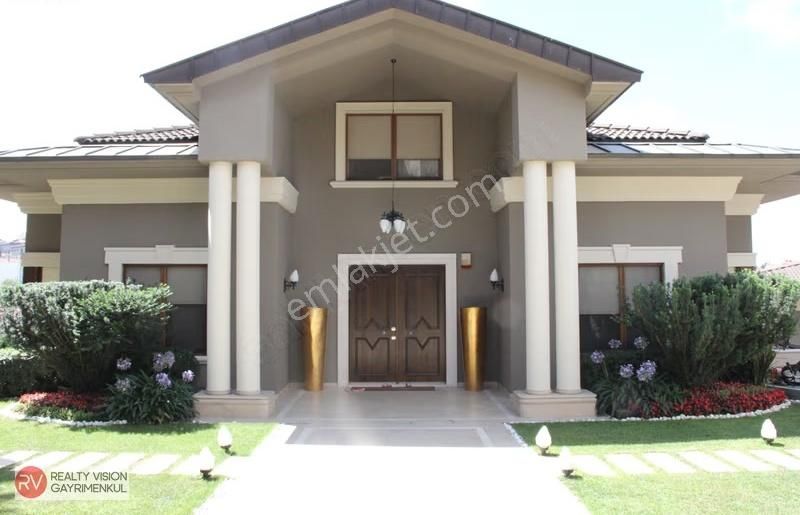 Boğazın İncisi Çengelköy'de Manzaralı Harika Bir Malikane - Görsel 17