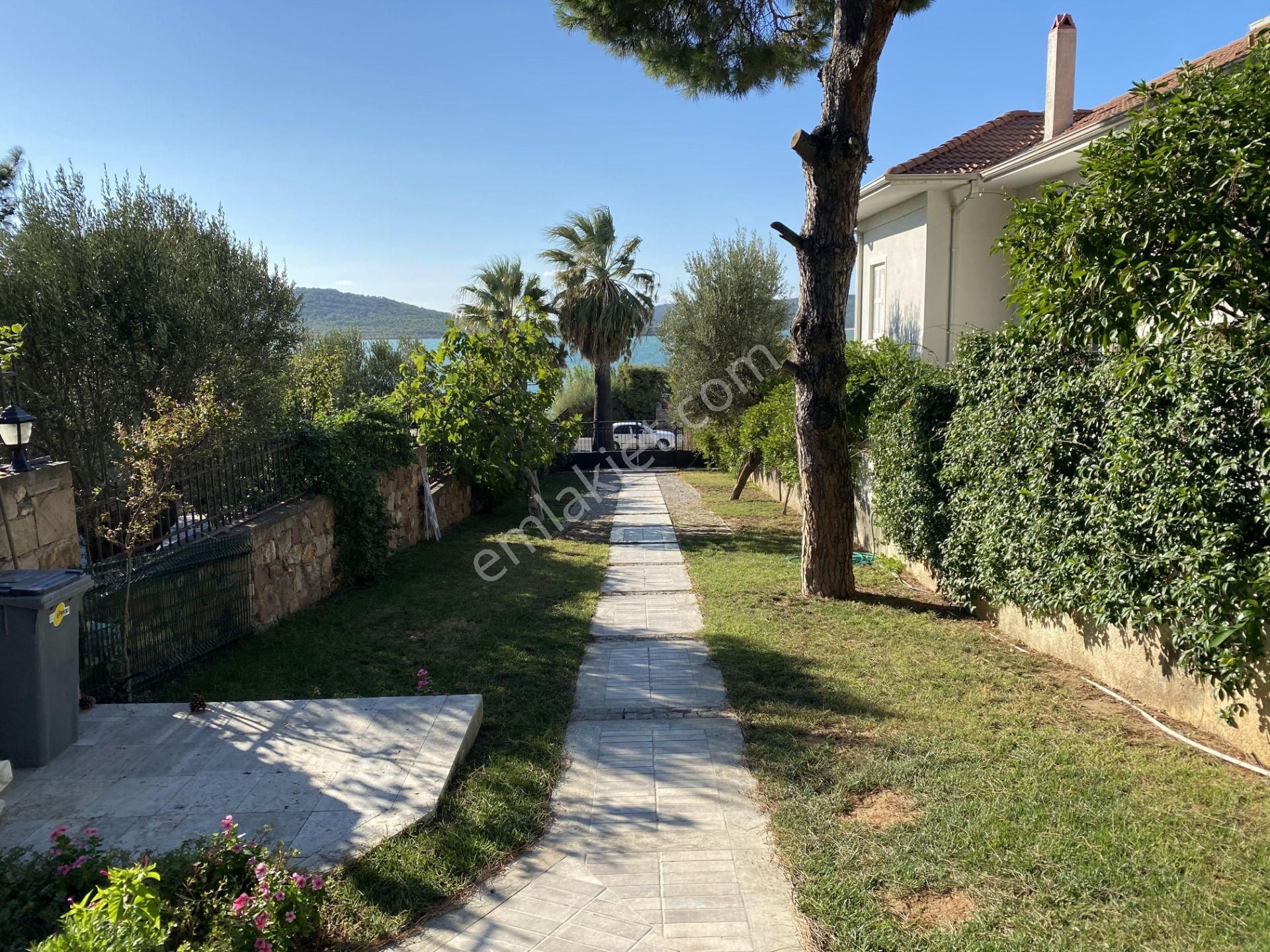 Balıkesir Ayvalık Camlık Ta Satılık 2 Adet Mustakil Ev.denize Sıfır - Görsel 4