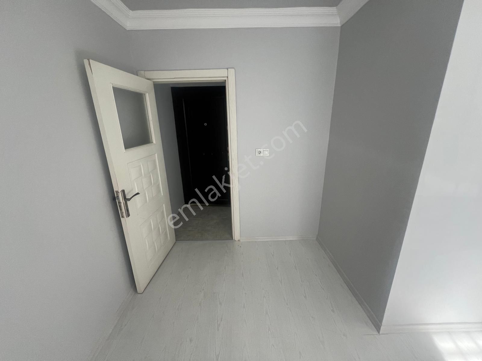 Satılık Ana Cadde Üzeri İskanlı Kullanışlı Ters Dubleks - Görsel 33