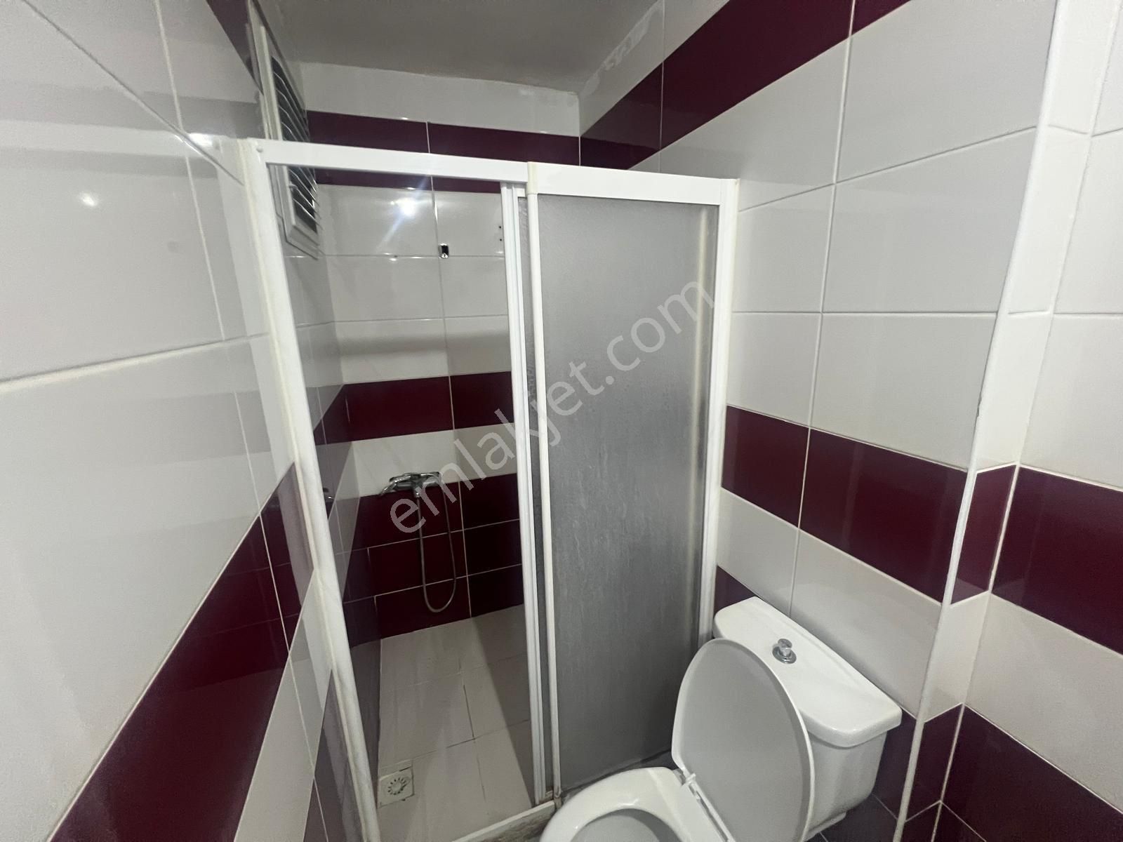 Satılık Ana Cadde Üzeri İskanlı Kullanışlı Ters Dubleks - Görsel 24
