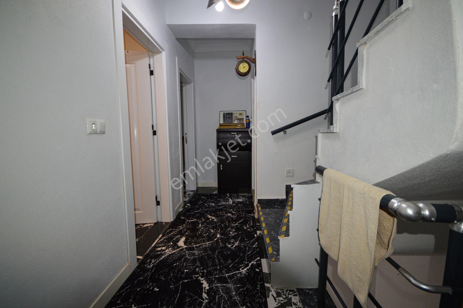 Kocaali Sahilde Müstakil Havuzlu Bahçeli Jakuzili Şık Villa Okyanustan - Görsel 12