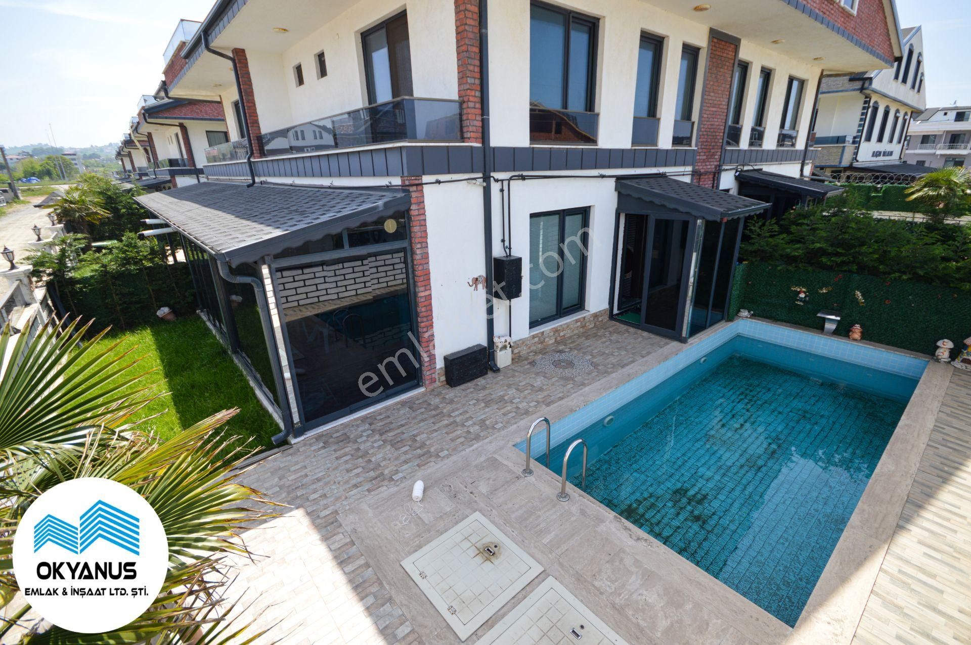 Kocaali Sahilde Müstakil Havuzlu Bahçeli Jakuzili Şık Villa Okyanustan
