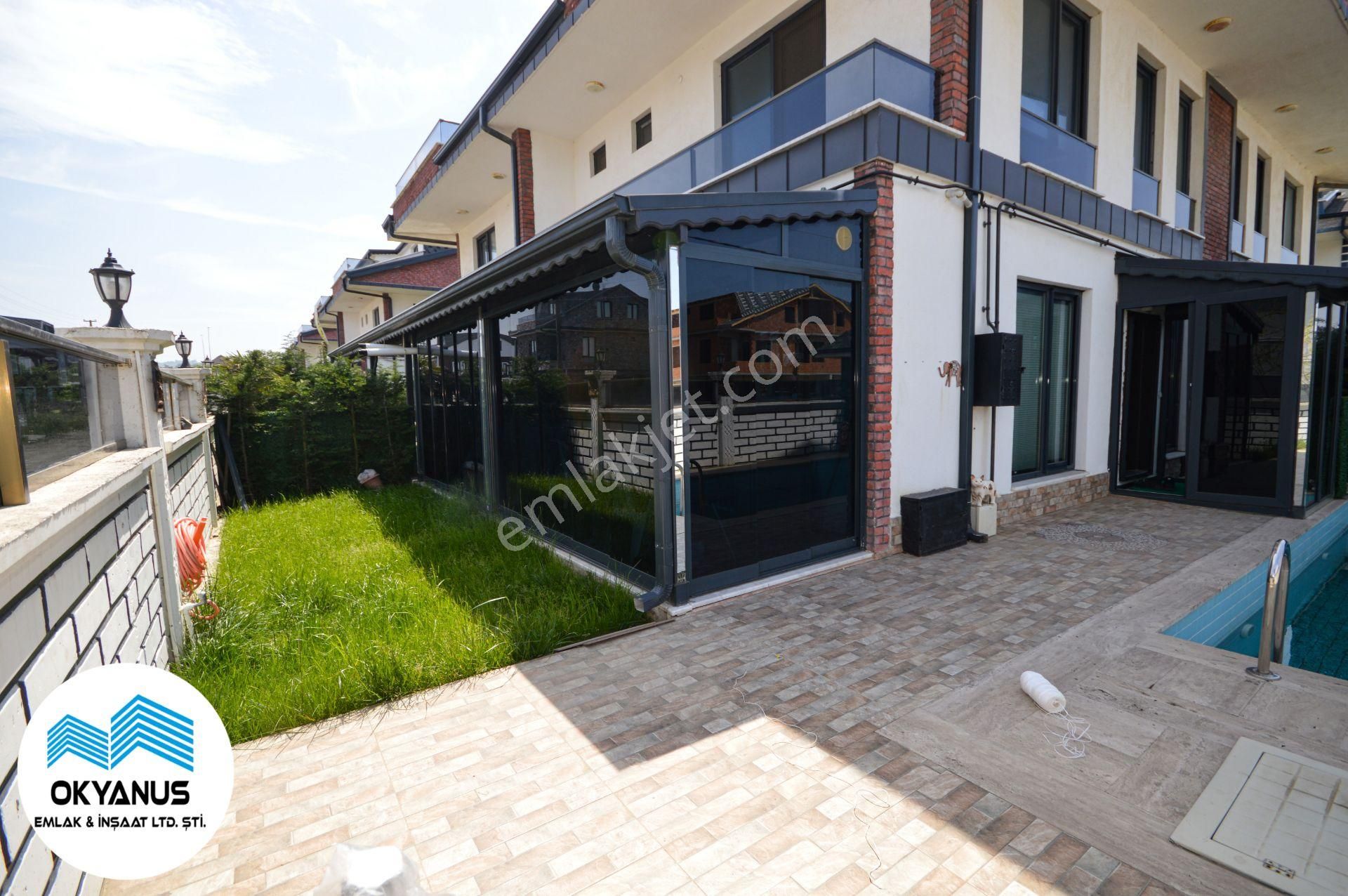 Kocaali Sahilde Müstakil Havuzlu Bahçeli Jakuzili Şık Villa Okyanustan - Görsel 14