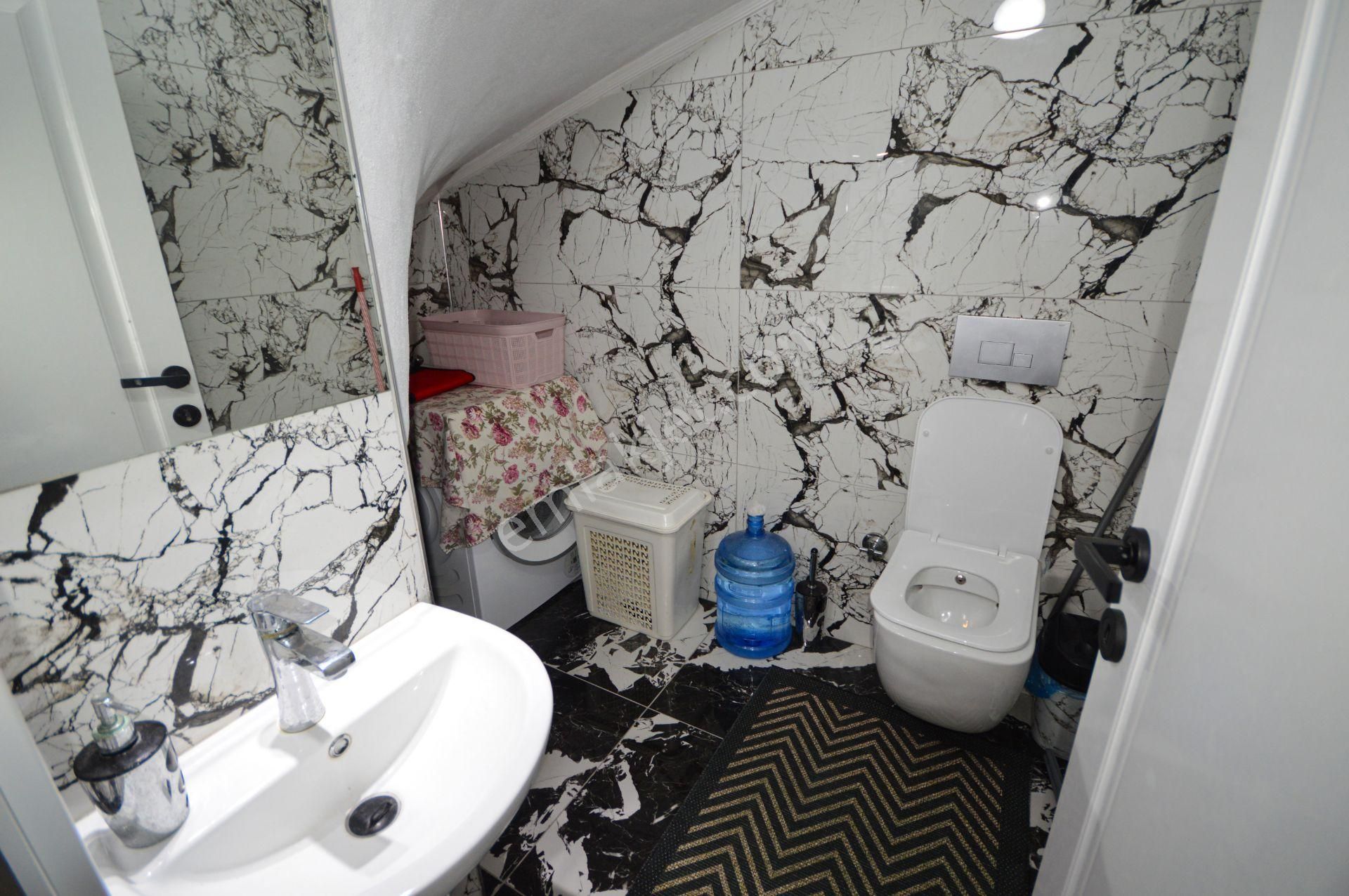 Kocaali Sahilde Müstakil Havuzlu Bahçeli Jakuzili Şık Villa Okyanustan - Görsel 21