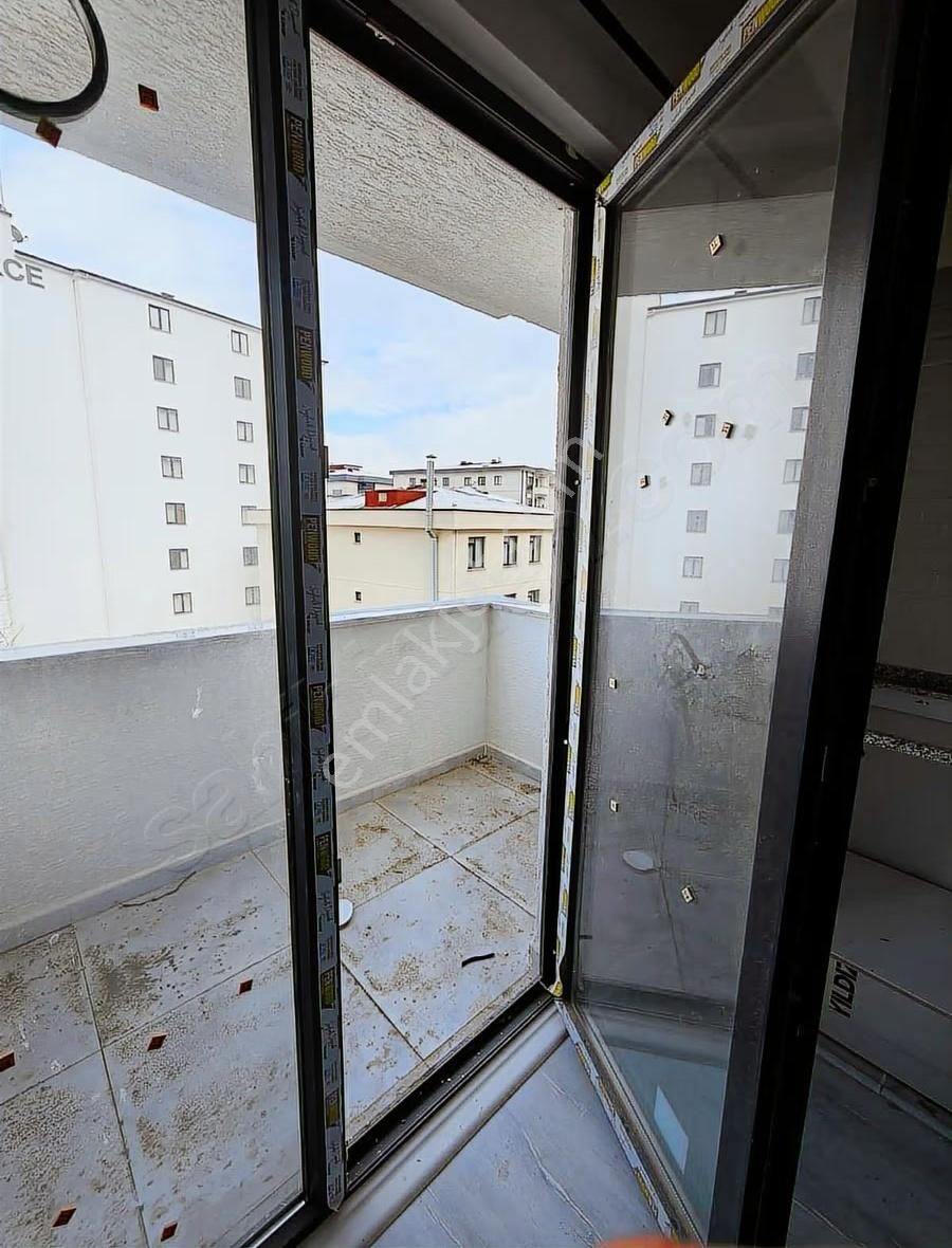 Tuzla Aydınlı Mahallesi'nde 2+1 Merkezi Konum - Görsel 2