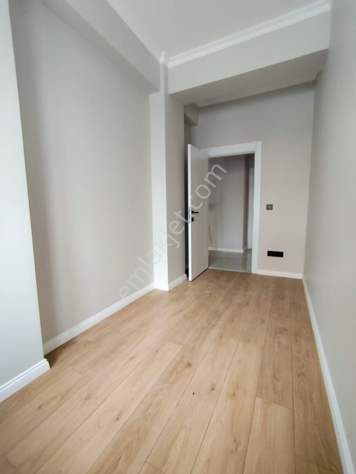 Mertcan Dan Kartal Metroya Yürüme 2+1 Balkonlu - İskanlı Lüks Daire - Görsel 9