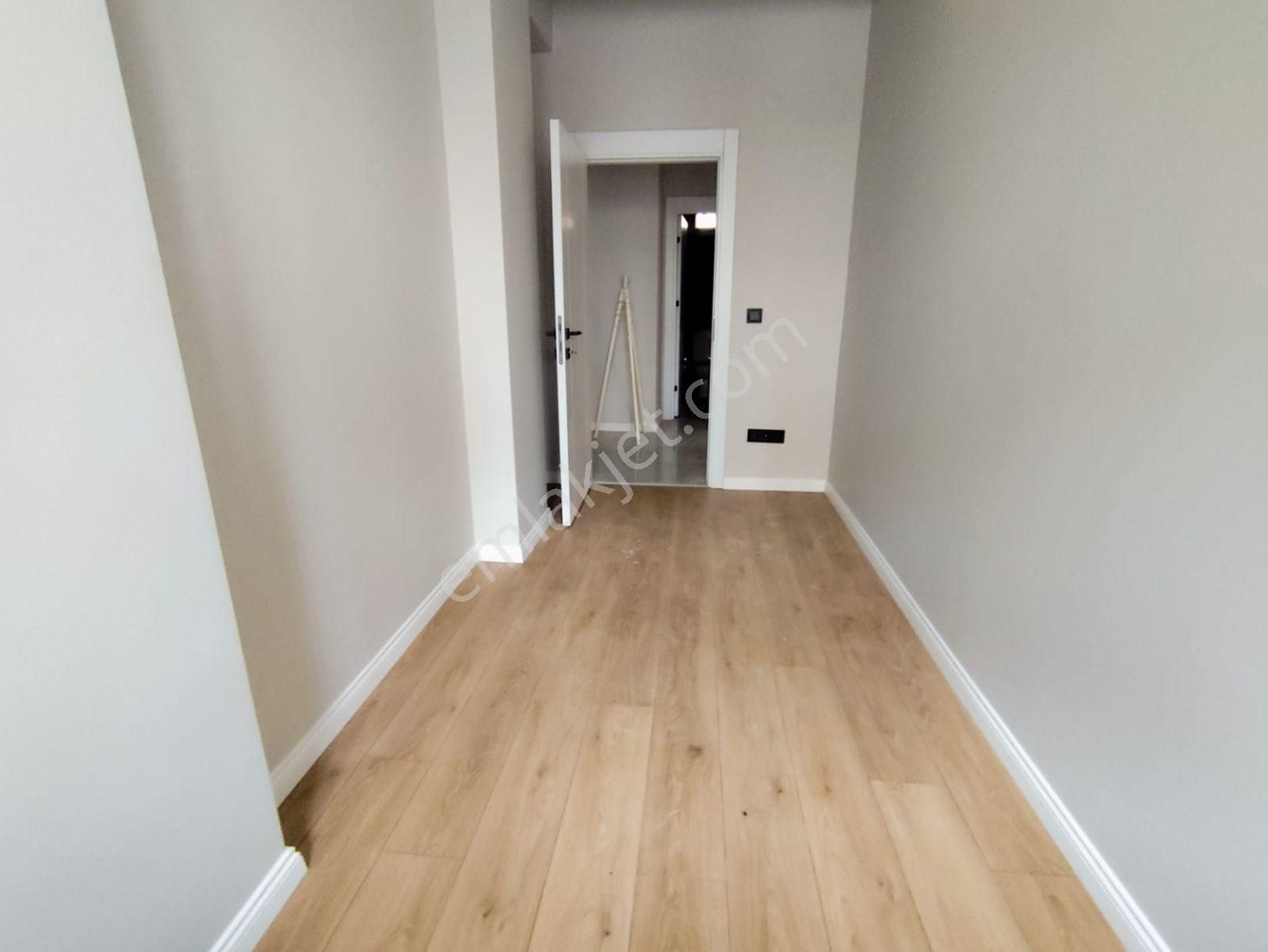 Mertcan Dan Kartal Metroya Yürüme 2+1 Balkonlu - İskanlı Lüks Daire - Görsel 12