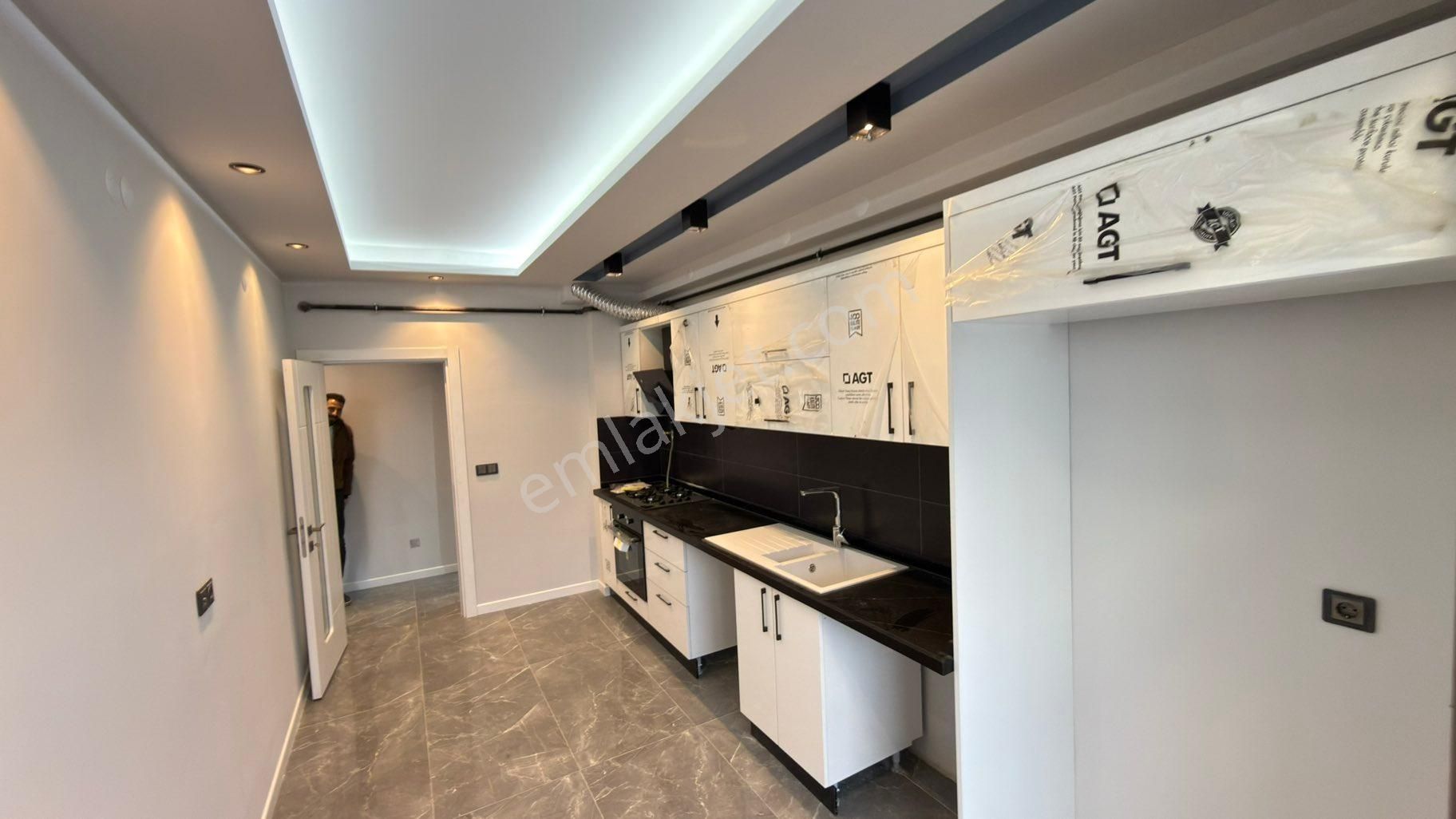 120 Metre² Ankastreli Ulusal Egemenlik Bulvarına Yakın - Görsel 3