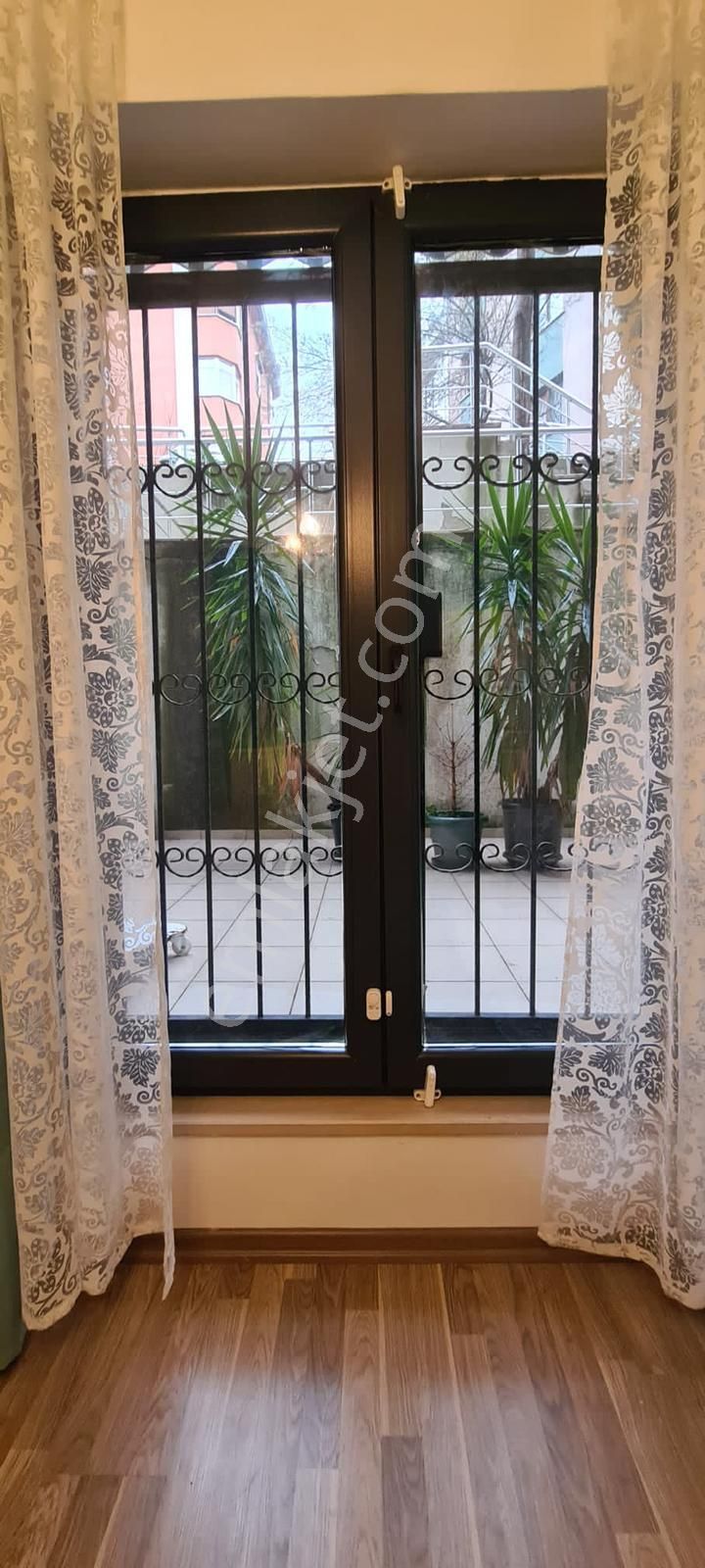 Gayrettepe Merkeze Çok Yakın 2+1 75 M2 Genç Binada Lüks Full Eşyalı 25 M2 Teraslı Kombili Klimalı - Görsel 8