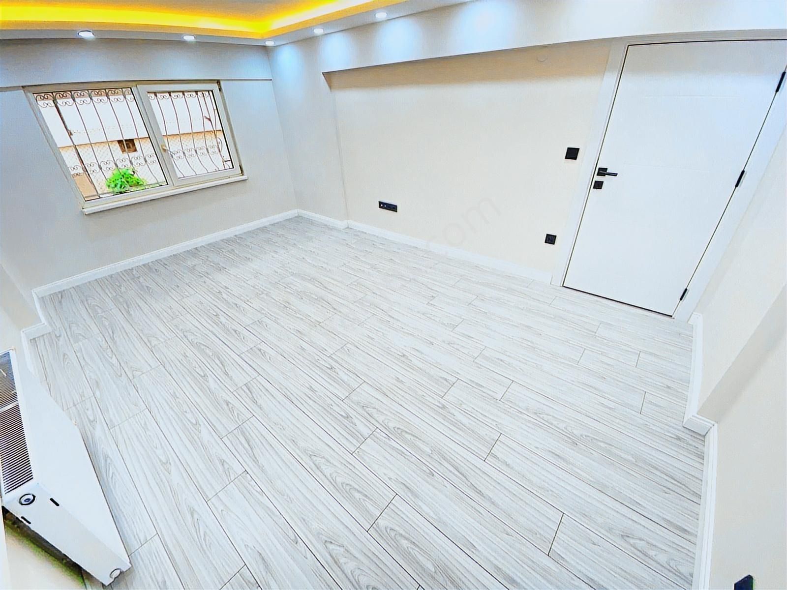 Bostancı Kızılay'da Ultralüx Sıfır Yapılı Ayrı Mutfak Fırsat 2+1 - Görsel 22