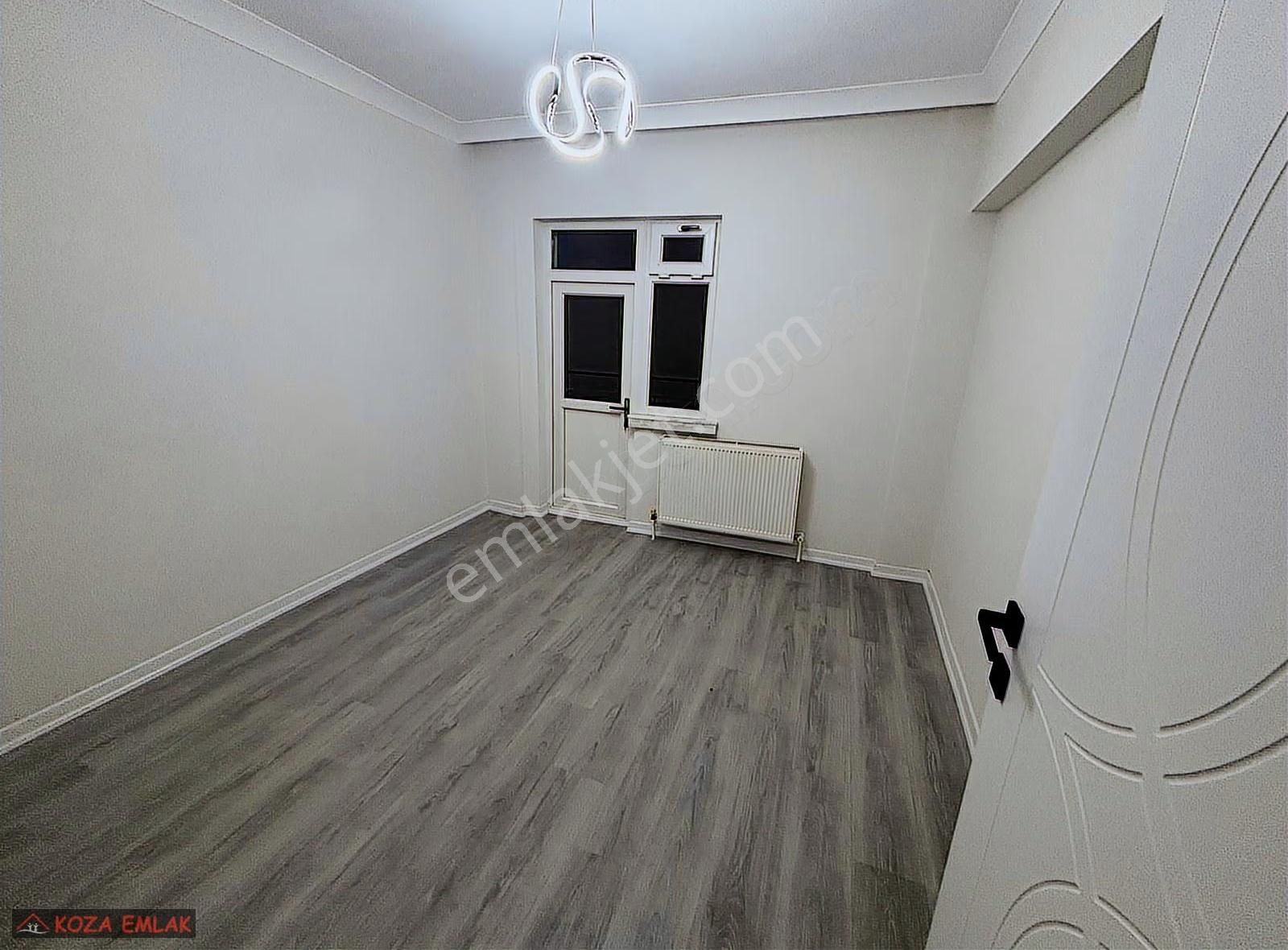 Koza Emlak'tan Mareşal Çakmak Mah.ara Katta Lüx Yapılı 3+1 Daire - Görsel 3