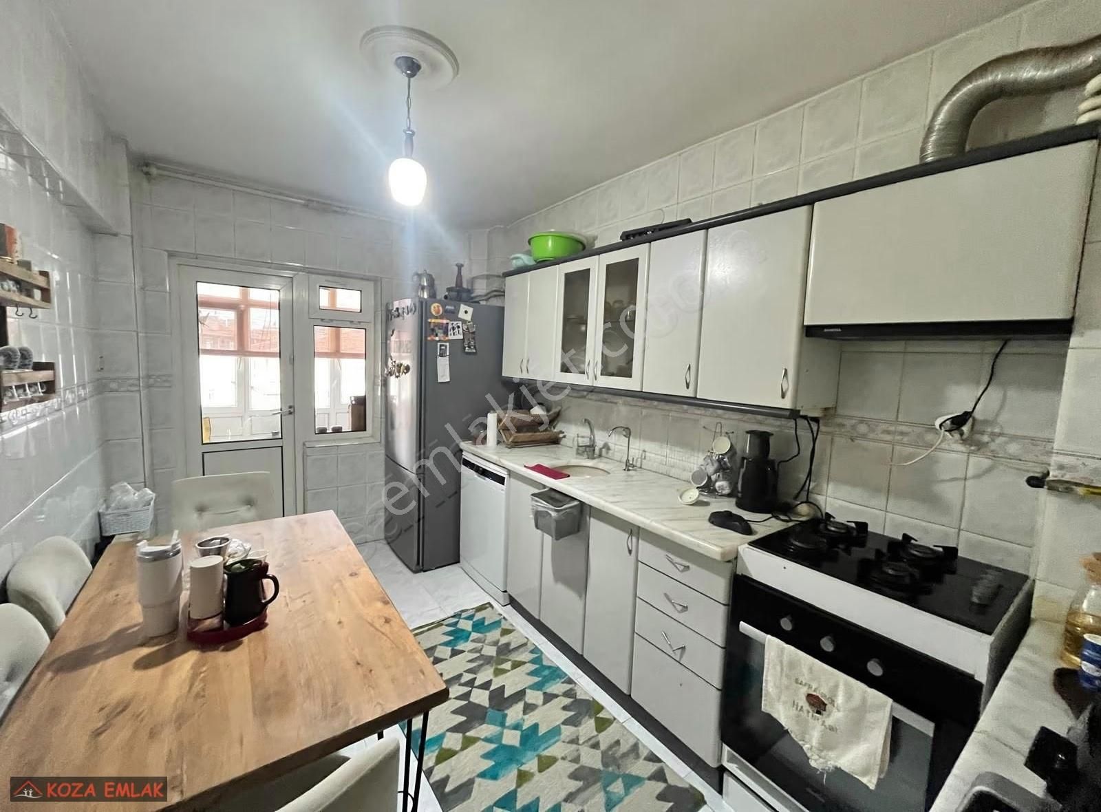 Kozadan Akşemsettin Mh Mükemmel Konumda Katta 3+1 Bağımsız Daire