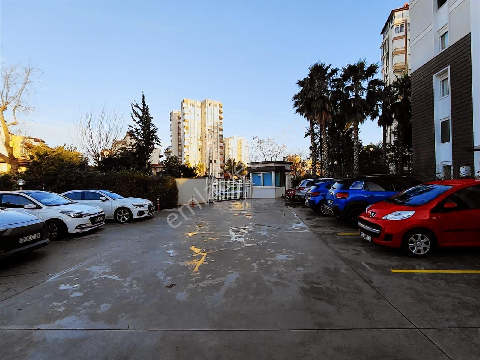Lara 'da Deniz Manzaralı Aras Park Konutları'nda 3+1 - Görsel 3
