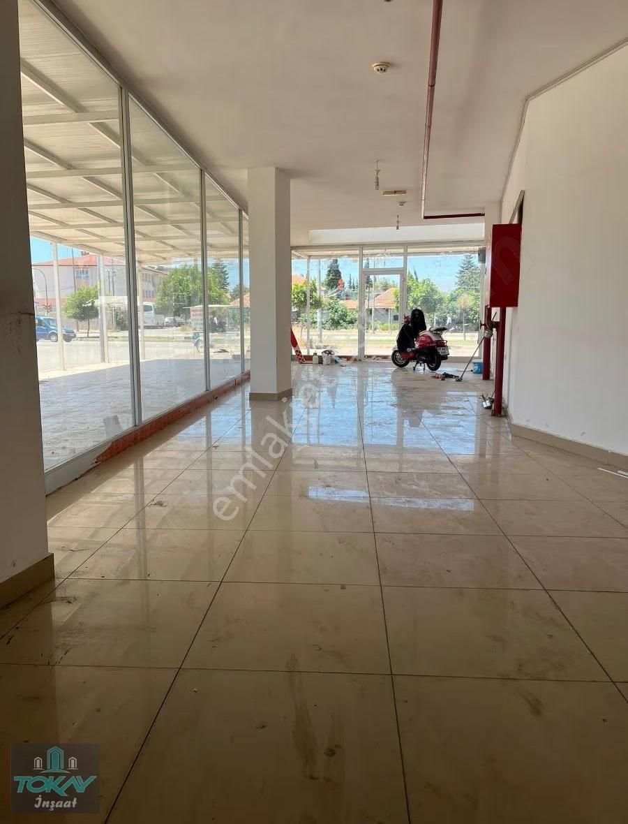 Kepez Baraj Mahallesi'nde Kırçiçeği Caddesi Üzerinde Kiralık Dük - Görsel 2