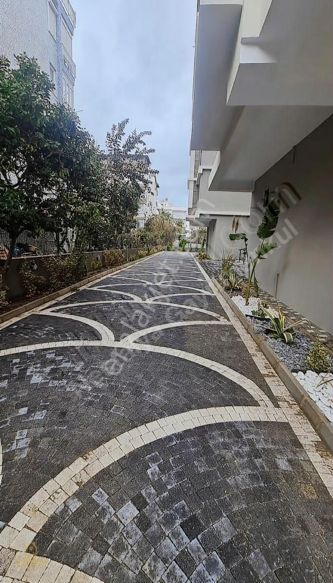 Konyaaltı'nda Denize 200 Metre 2+1 Sıfır Lüks Satılık Daire - Görsel 24