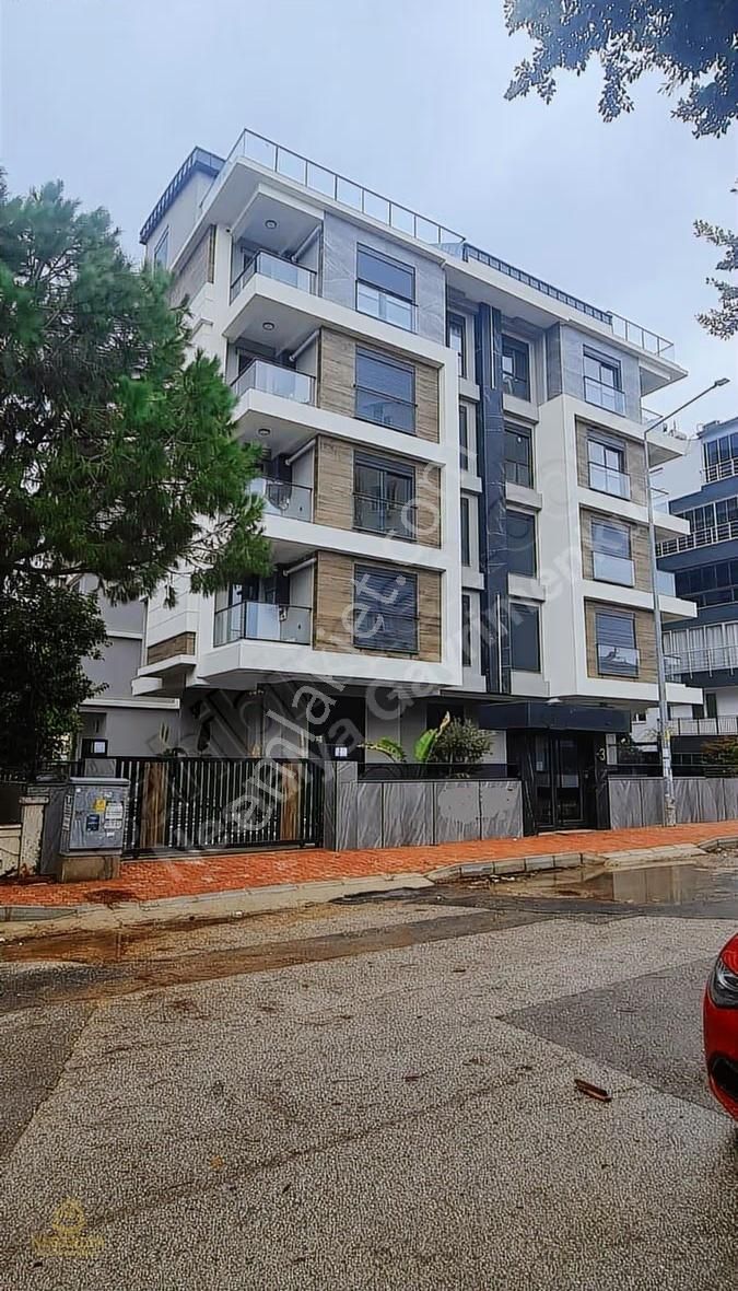 Konyaaltı'nda Denize 200 Metre 2+1 Sıfır Lüks Satılık Daire - Görsel 2