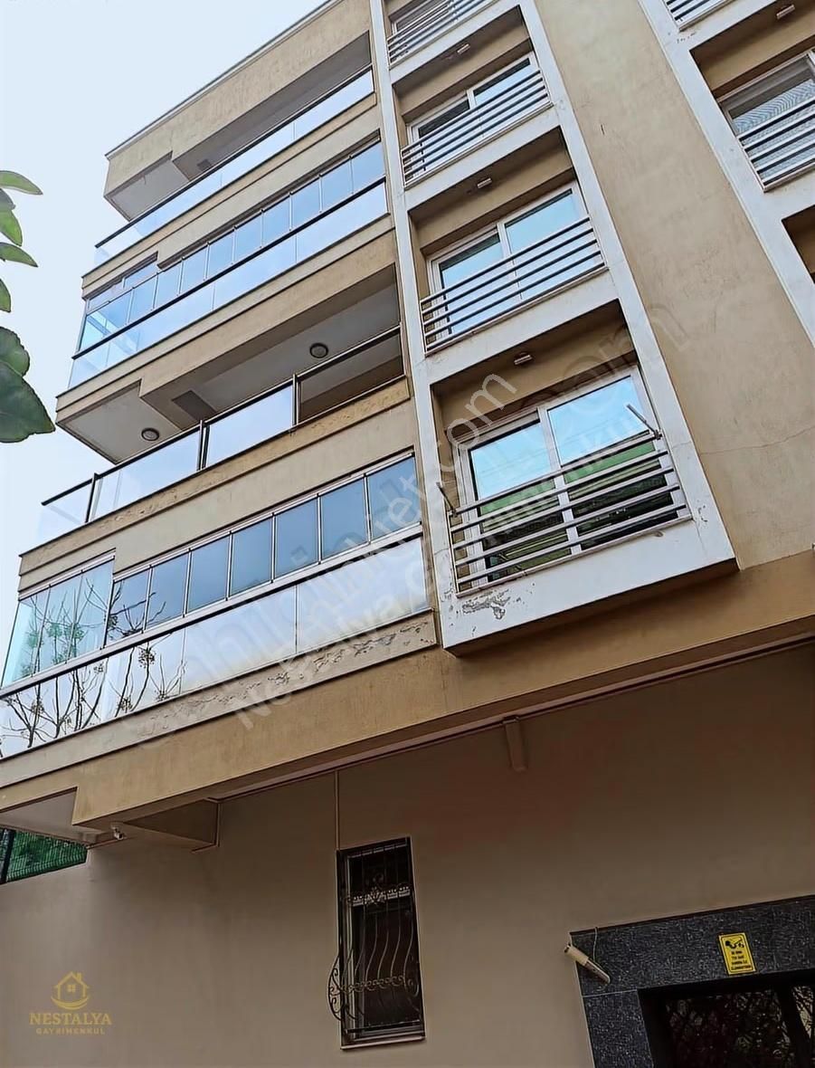 Uğur Mumcu'da İzban'a Yakın, Satılık 3+1 Daire