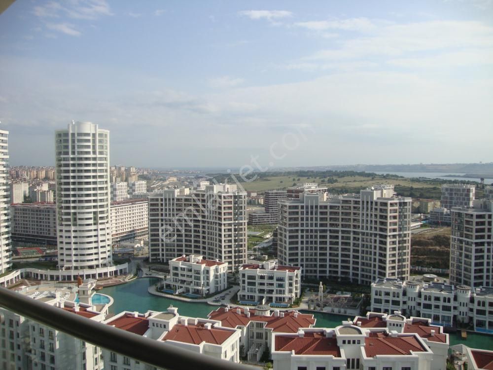 Halkalı Atakent İstanbul Sarayları Nda 1+1 Eşyalı Satılık Daire - Görsel 13