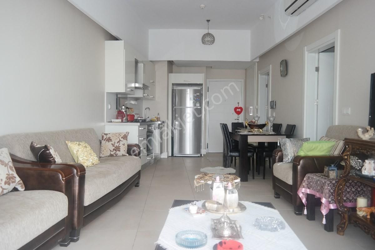Halkalı Atakent İstanbul Sarayları Nda 1+1 Eşyalı Satılık Daire - Görsel 21