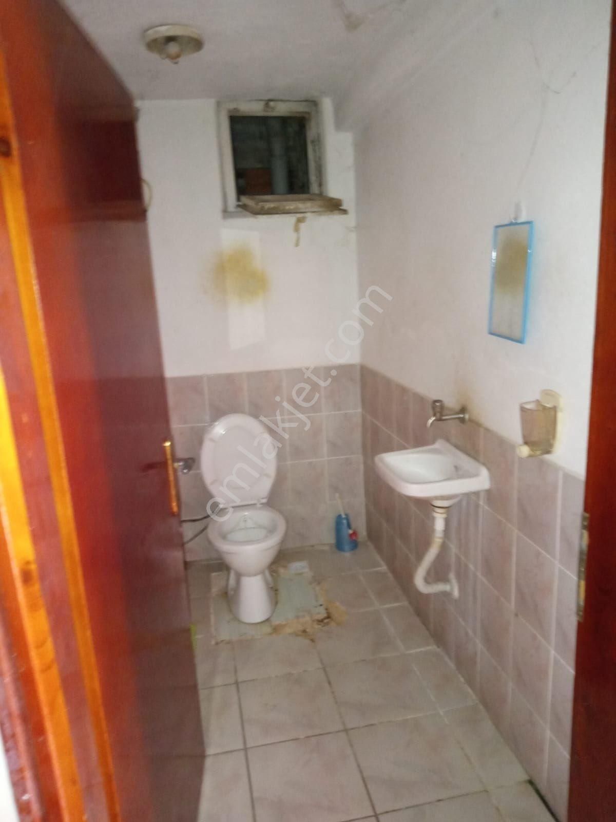 Uğur Emlaktan Yeni Mah Cadde Üzerinde 2+1 2. Kat Merkezde Daire - Görsel 18