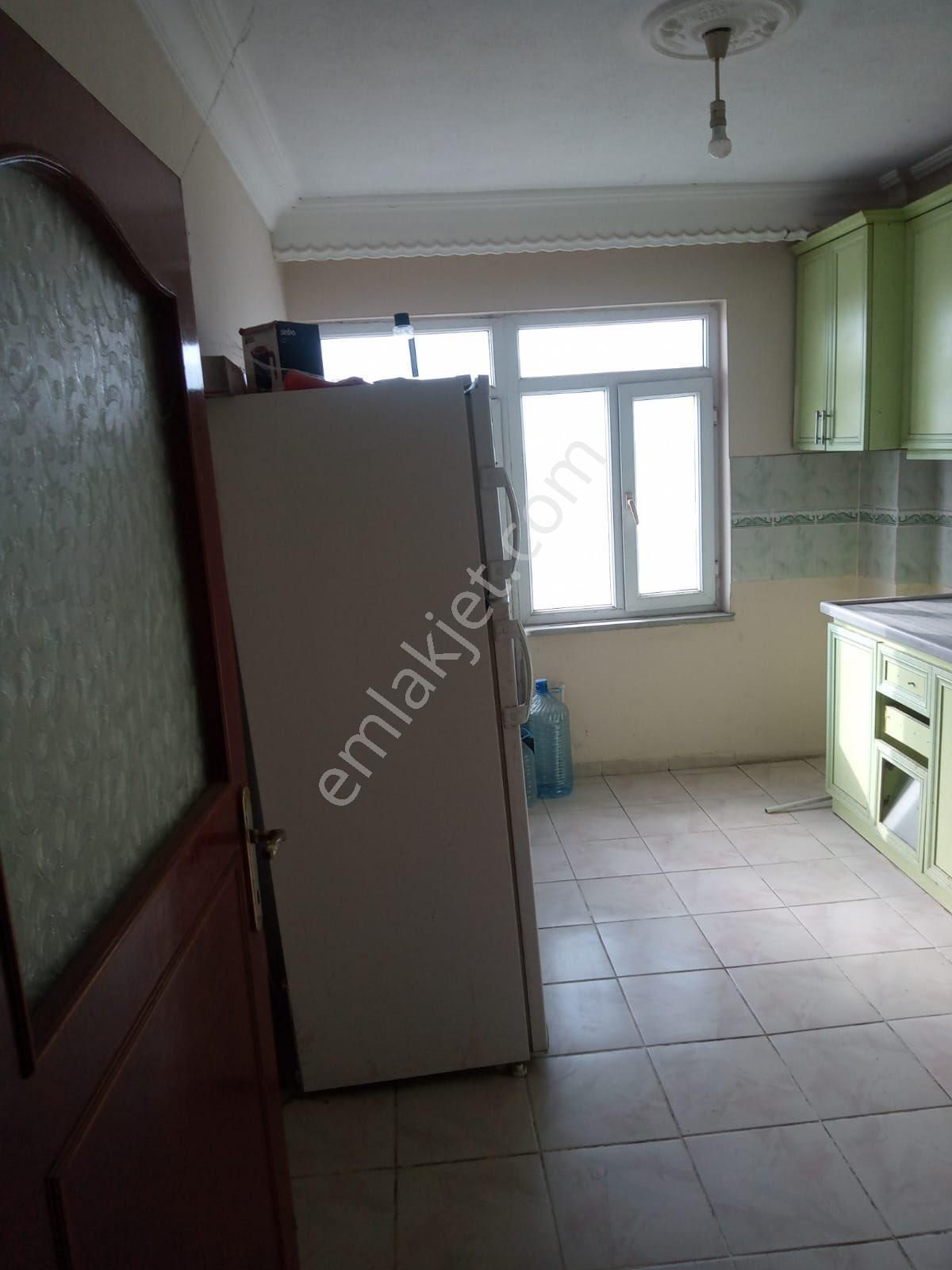 Uğur Emlaktan Yeni Mah Cadde Üzerinde 2+1 2. Kat Merkezde Daire - Görsel 8