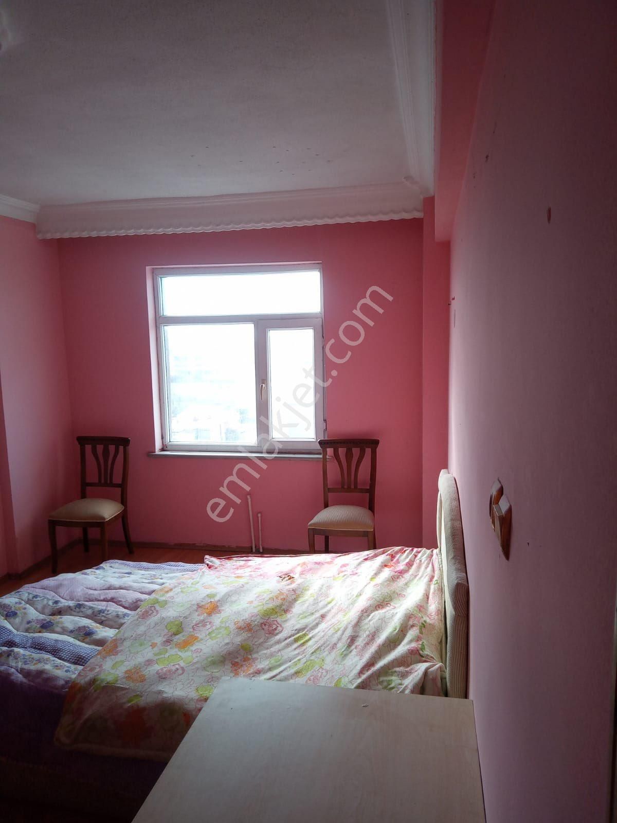 Uğur Emlaktan Yeni Mah Cadde Üzerinde 2+1 2. Kat Merkezde Daire - Görsel 9