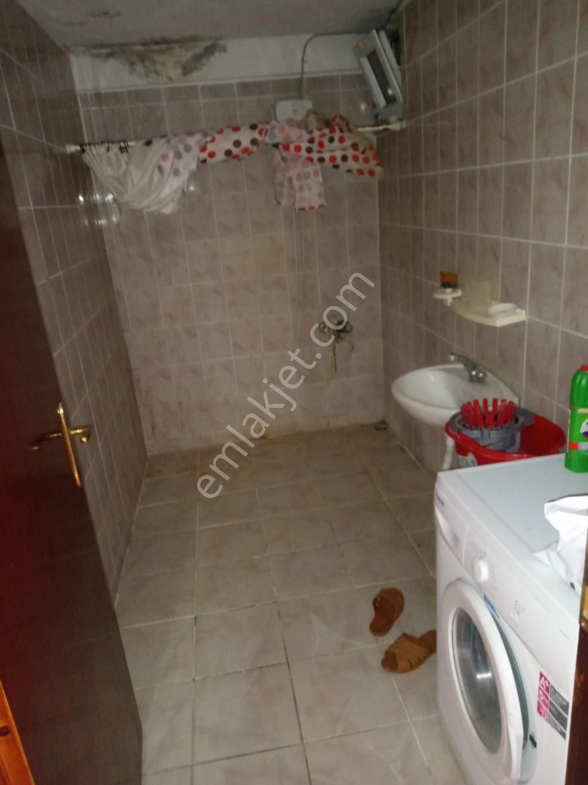 Uğur Emlaktan Yeni Mah Cadde Üzerinde 2+1 2. Kat Merkezde Daire - Görsel 16