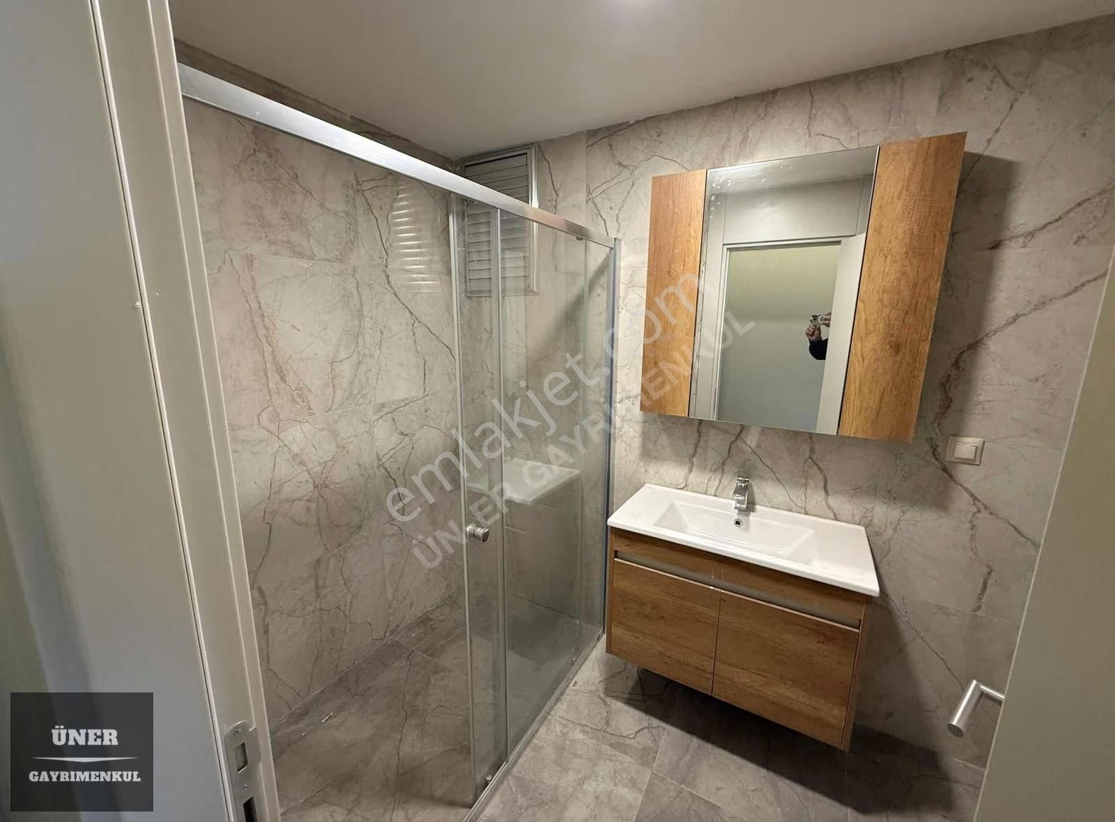 *üner* Semt Yeniköy Site İçerisinde 3+1 Lüks Kiralık Daire - Görsel 21