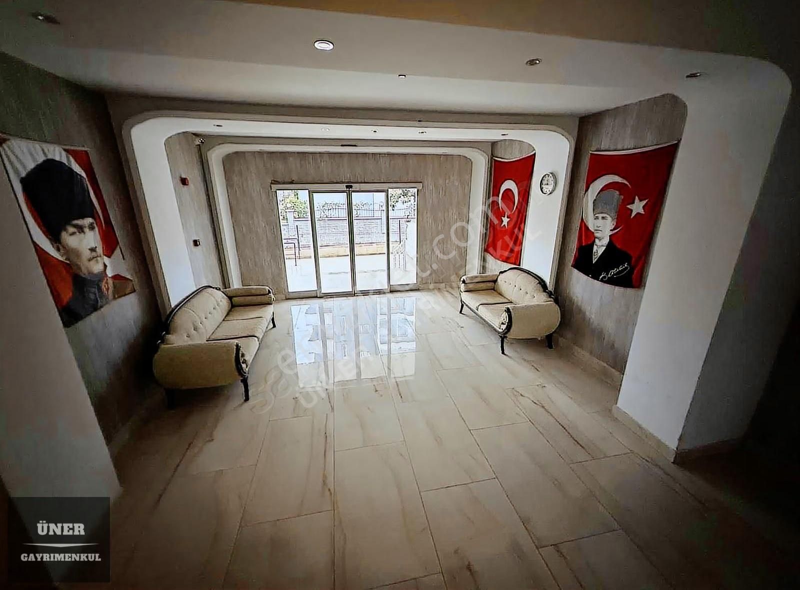 *üner* Çiftlikköy Site İçerisinde Eşyalı Kiralık Geniş 1+1 Daire - Görsel 9