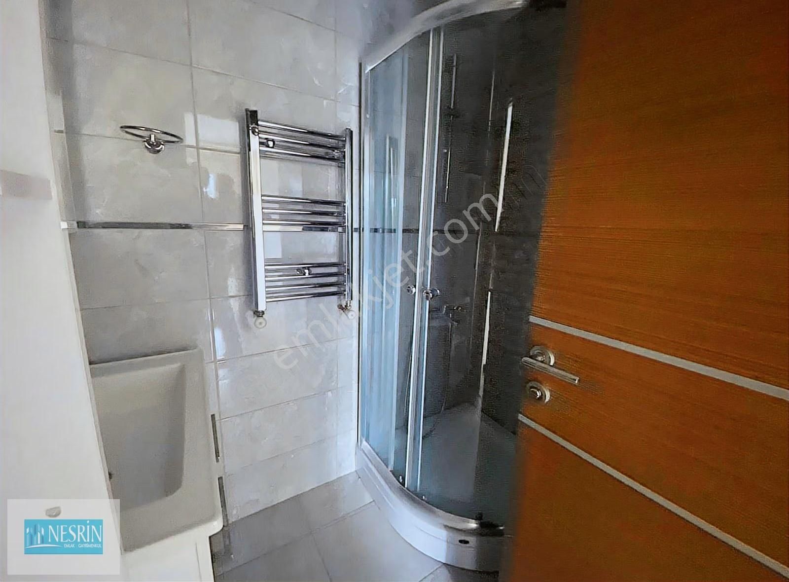 Nesrin Emlak Tecrübesiyle Kapalı Otoparklı Ebeveynli Lüks 2+1 - Görsel 5