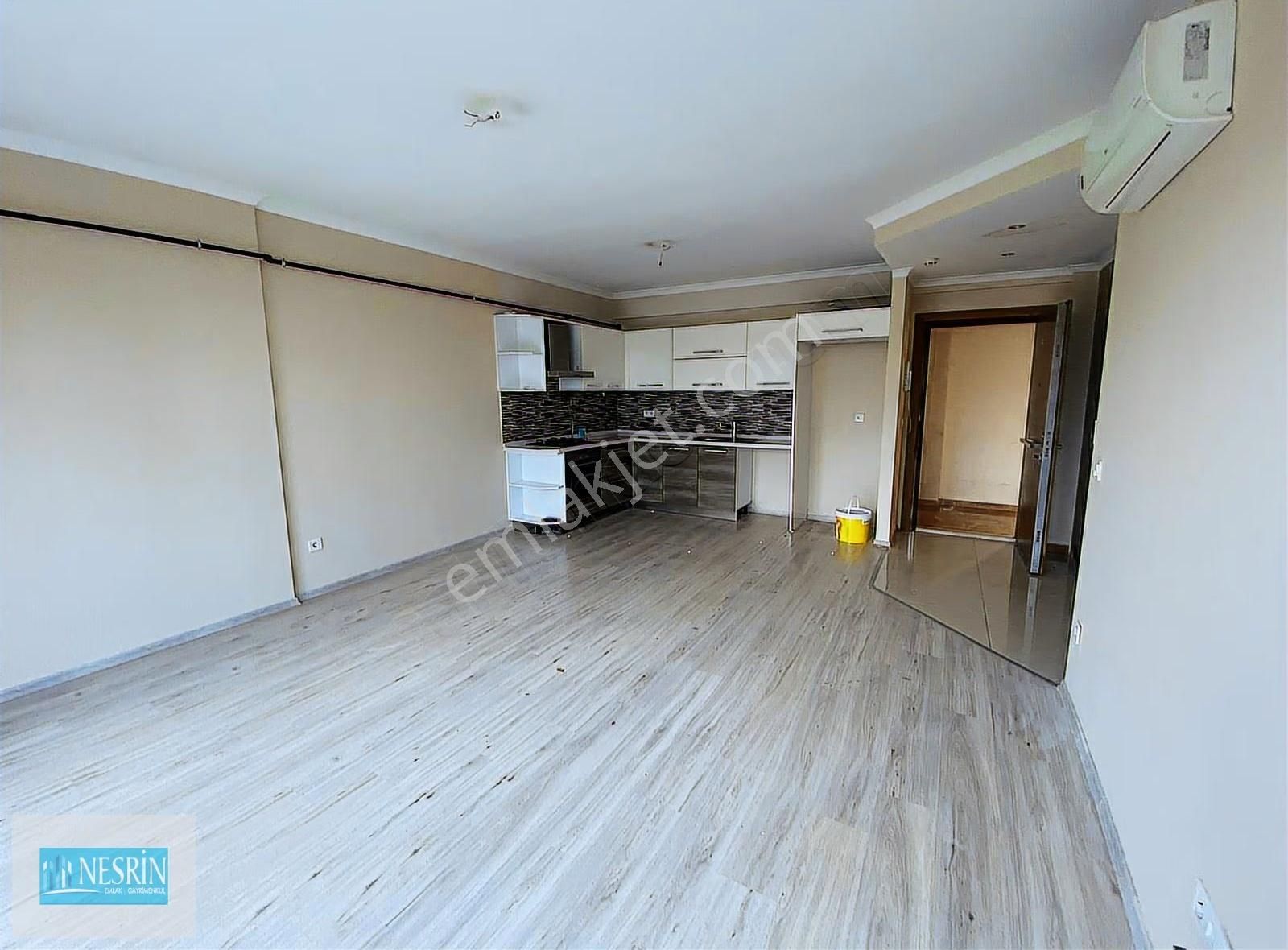 Nesrin Emlak Tecrübesiyle Kapalı Otoparklı Ebeveynli Lüks 2+1 - Görsel 3