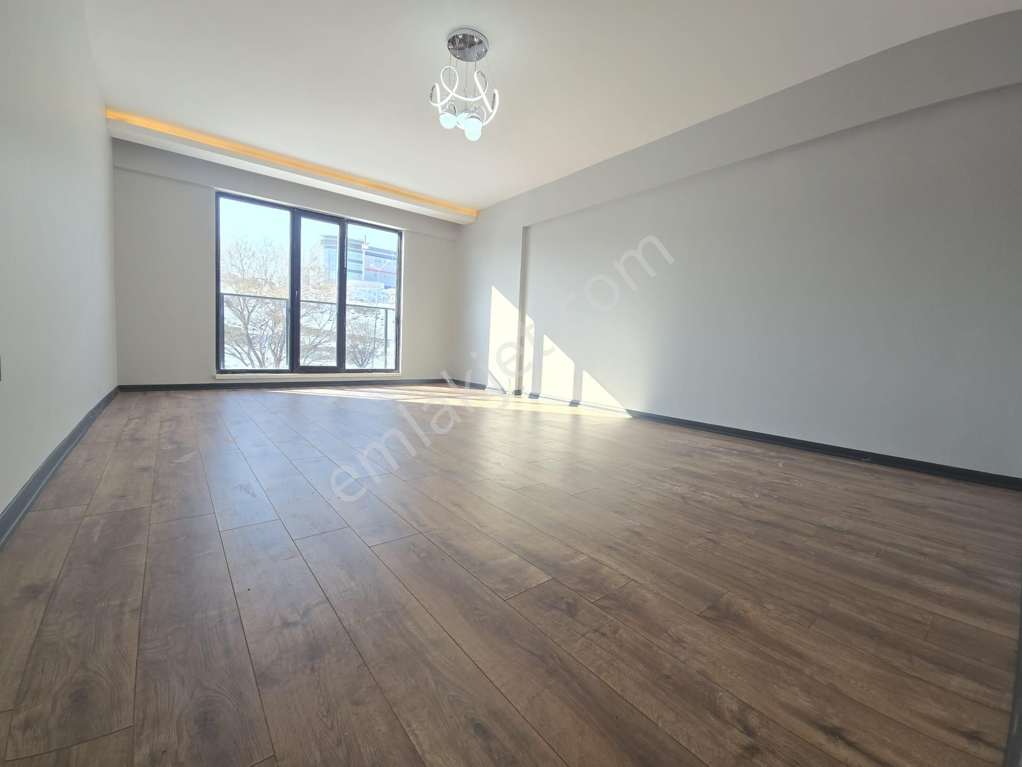 Protokol Yoluna 300 Mt Anahtar Teslim 4+1 Ön Cephe Full+full - Görsel 8