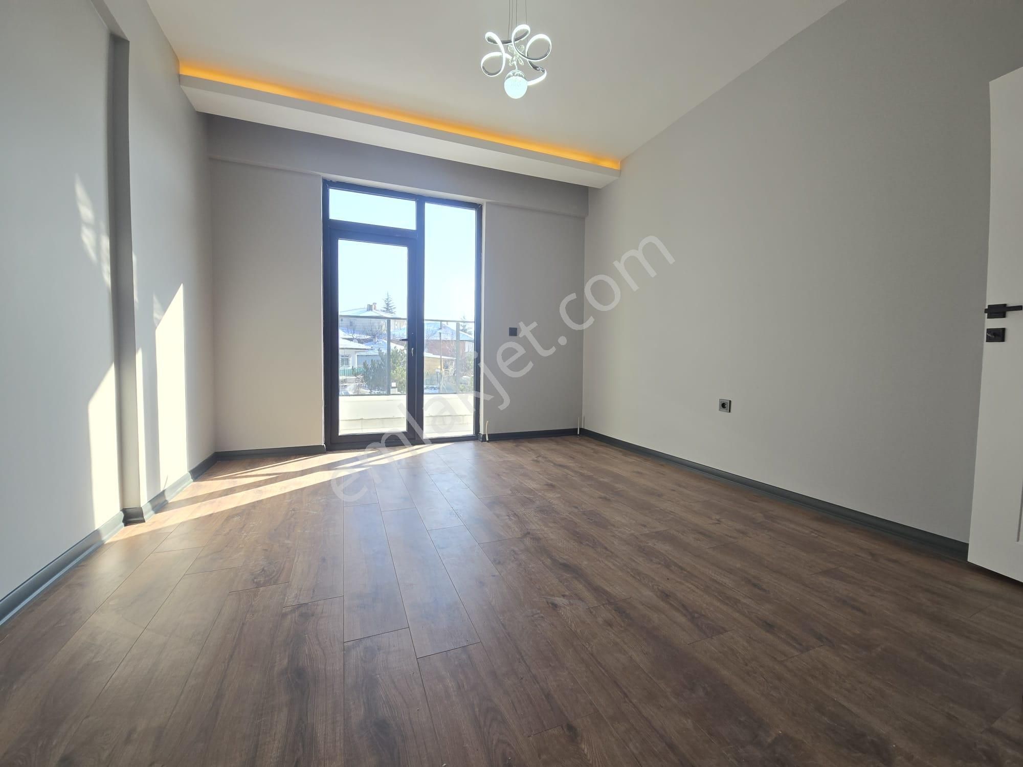 Protokol Yoluna 300 Mt Anahtar Teslim 4+1 Ön Cephe Full+full - Görsel 26