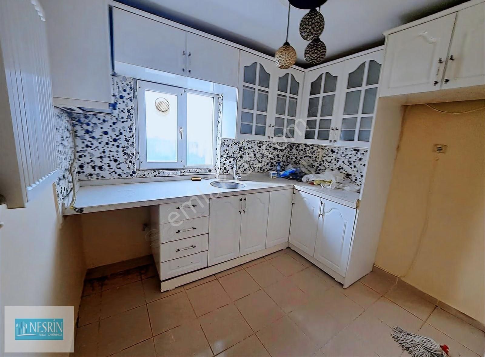 Nesrin Emlak Farkıyla Caddeye Okullara Yakın Oturmaya Hazır 2+1 - Görsel 18