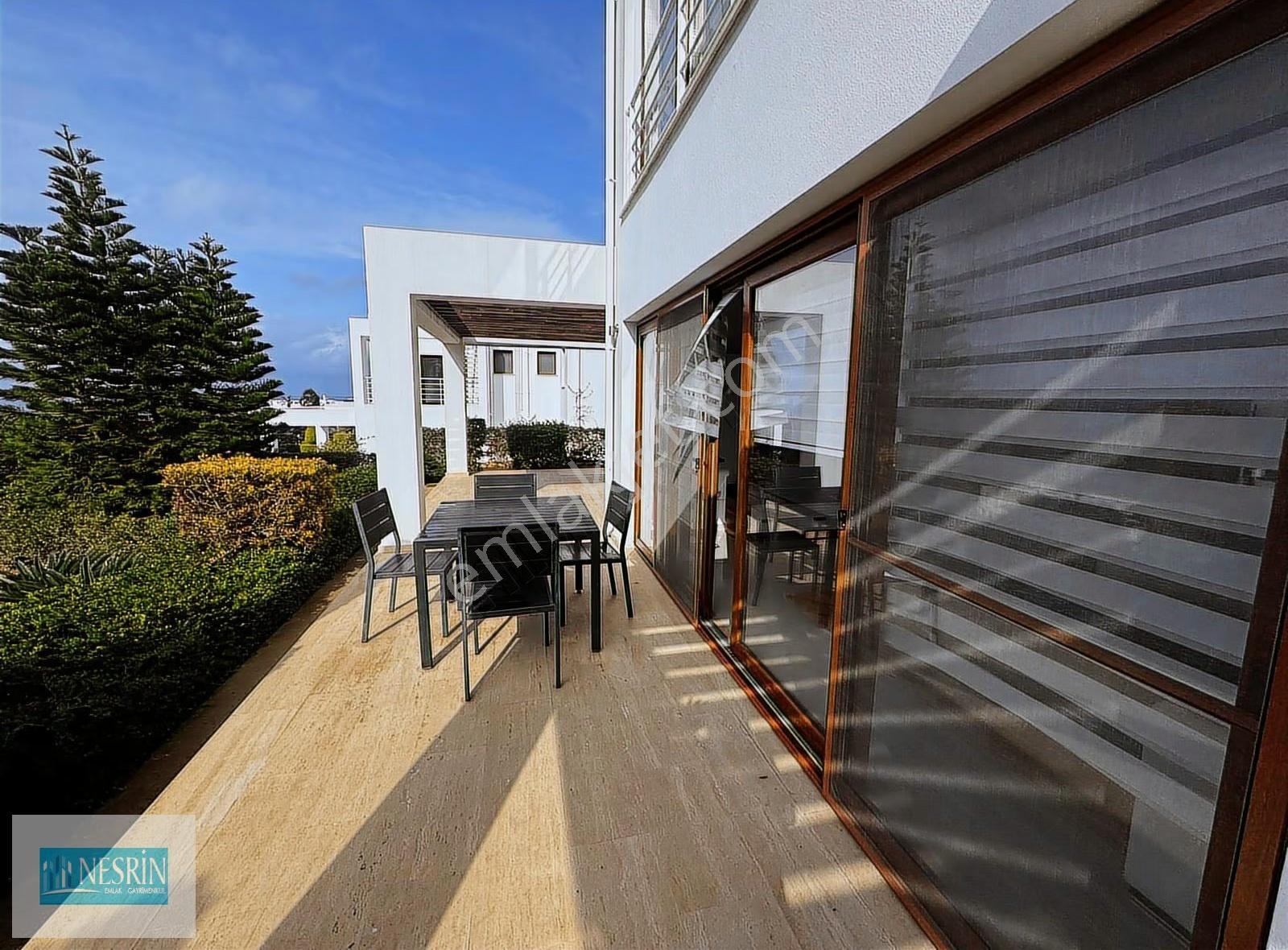 Kuzey Kıbrıs Girne Esentepe'de 3+1 Satılık Muhteşem Daire - Görsel 10