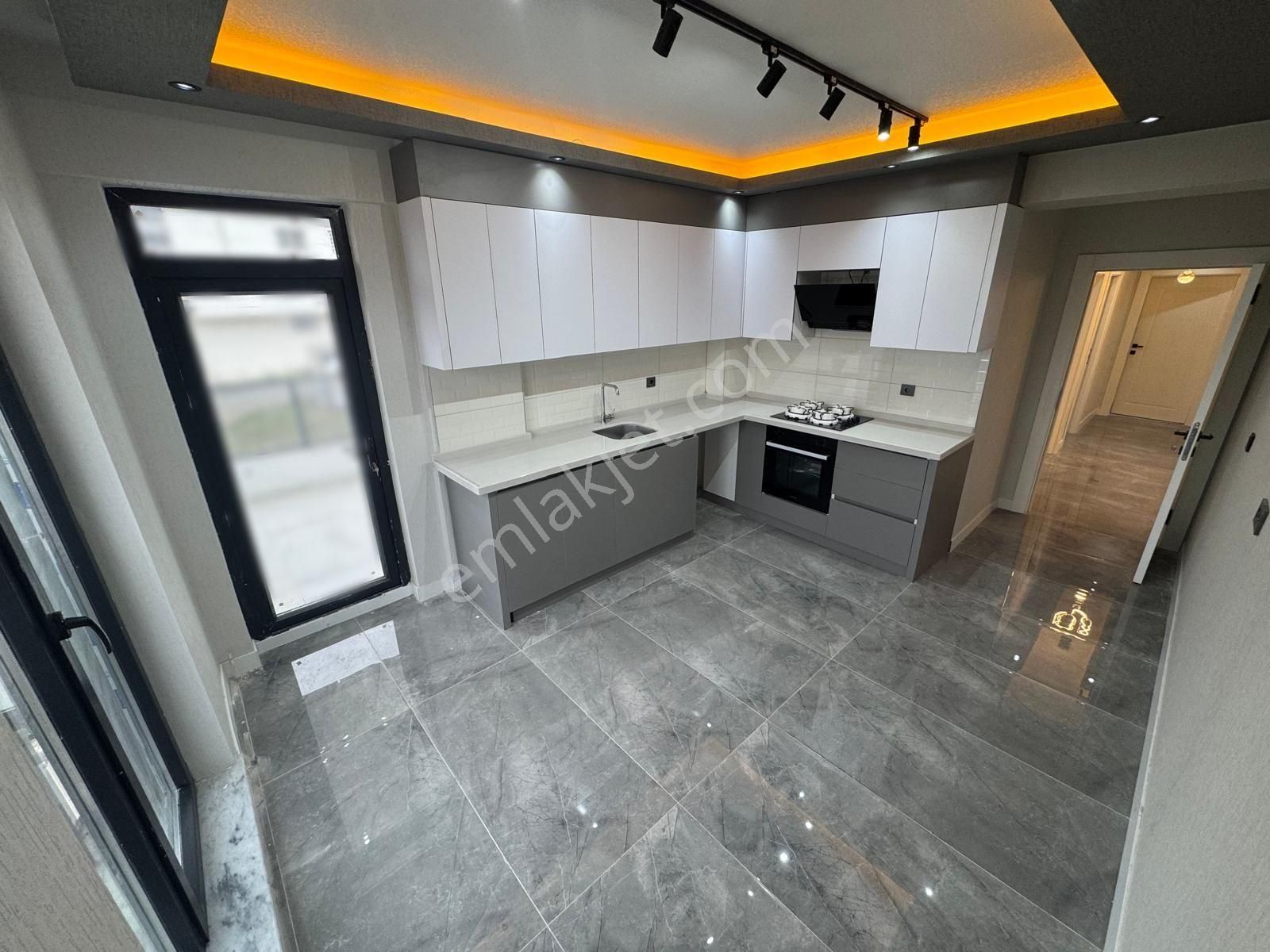 Yenikent Fevzi Çakmak Mah.ultra Lüx Yapılı Geniş 3+1 Satılık Daire