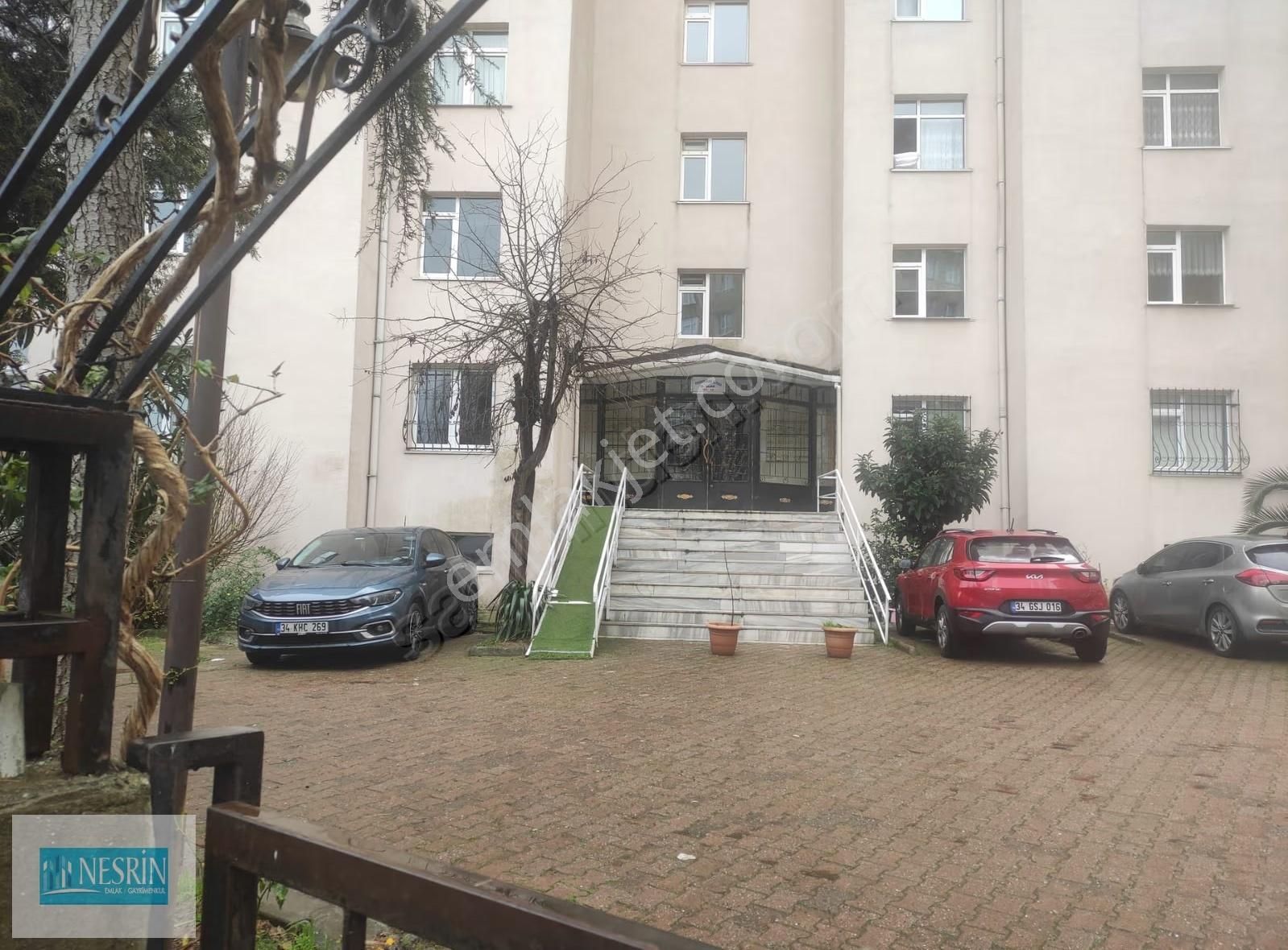 Nesrin Emlak Ayrıcalığı İle Caddeye Şelale Parka Yakın 2+1 - Görsel 4