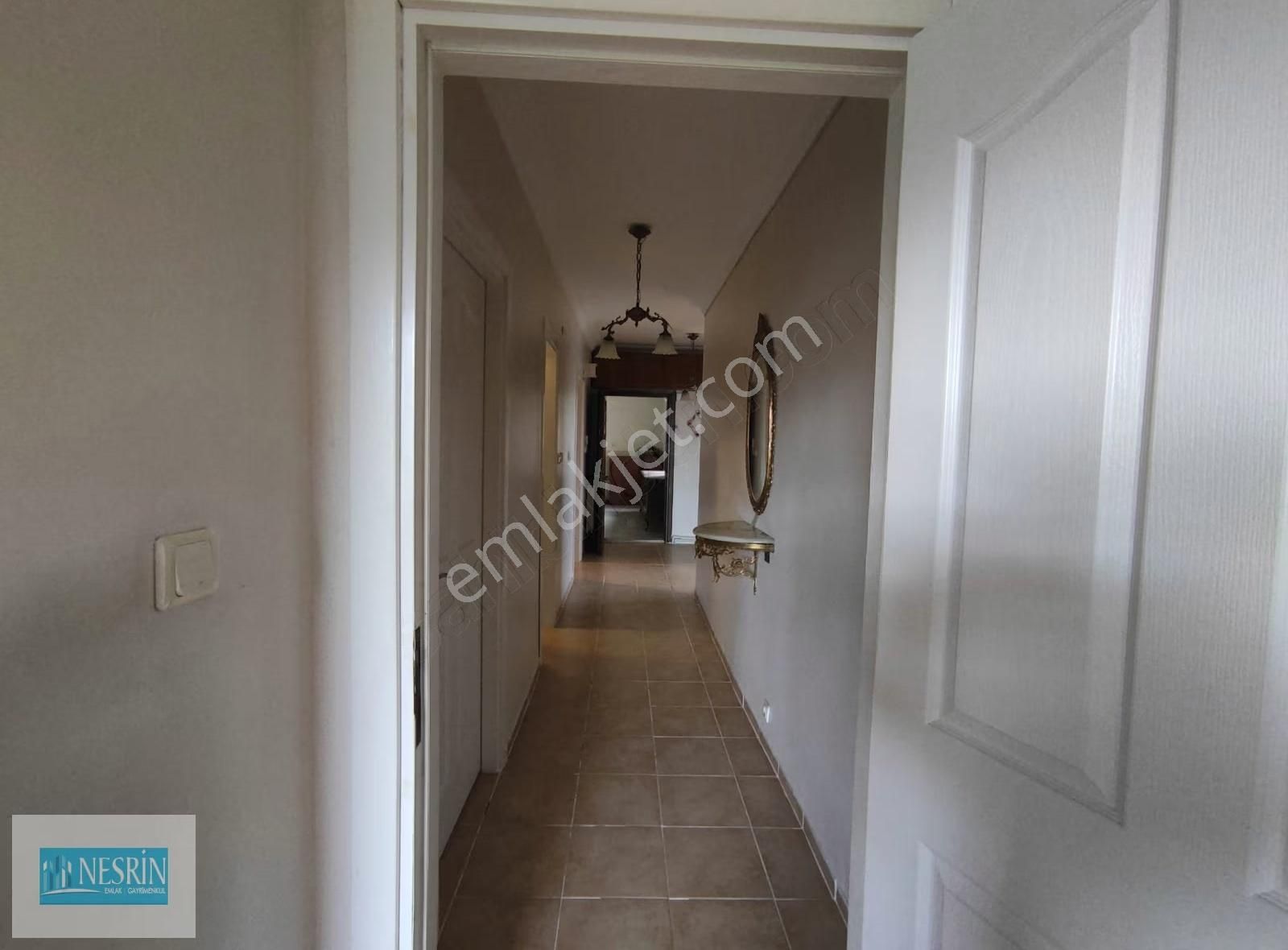 Nesrin Emlak Ayrıcalığı İle Caddeye Şelale Parka Yakın 2+1 - Görsel 6