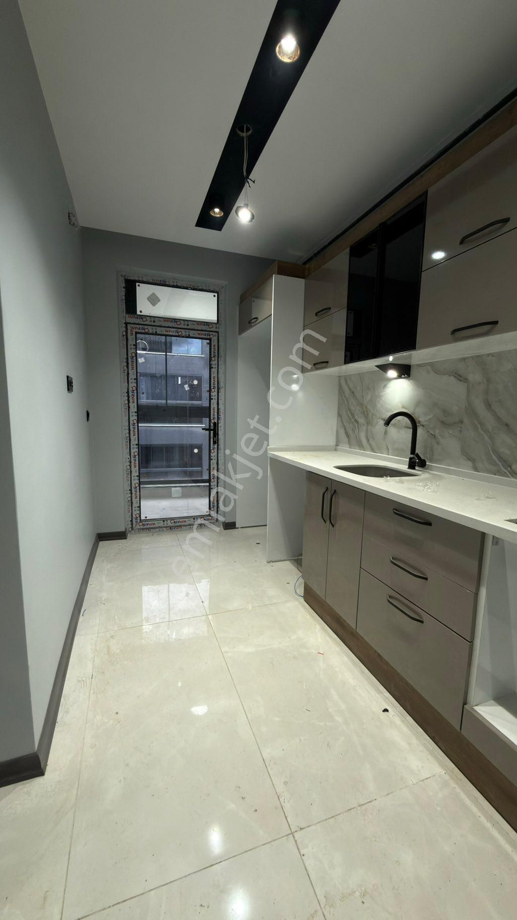 2+0 65 M2 Ebeveny Banyolu Balkonlu - Görsel 4