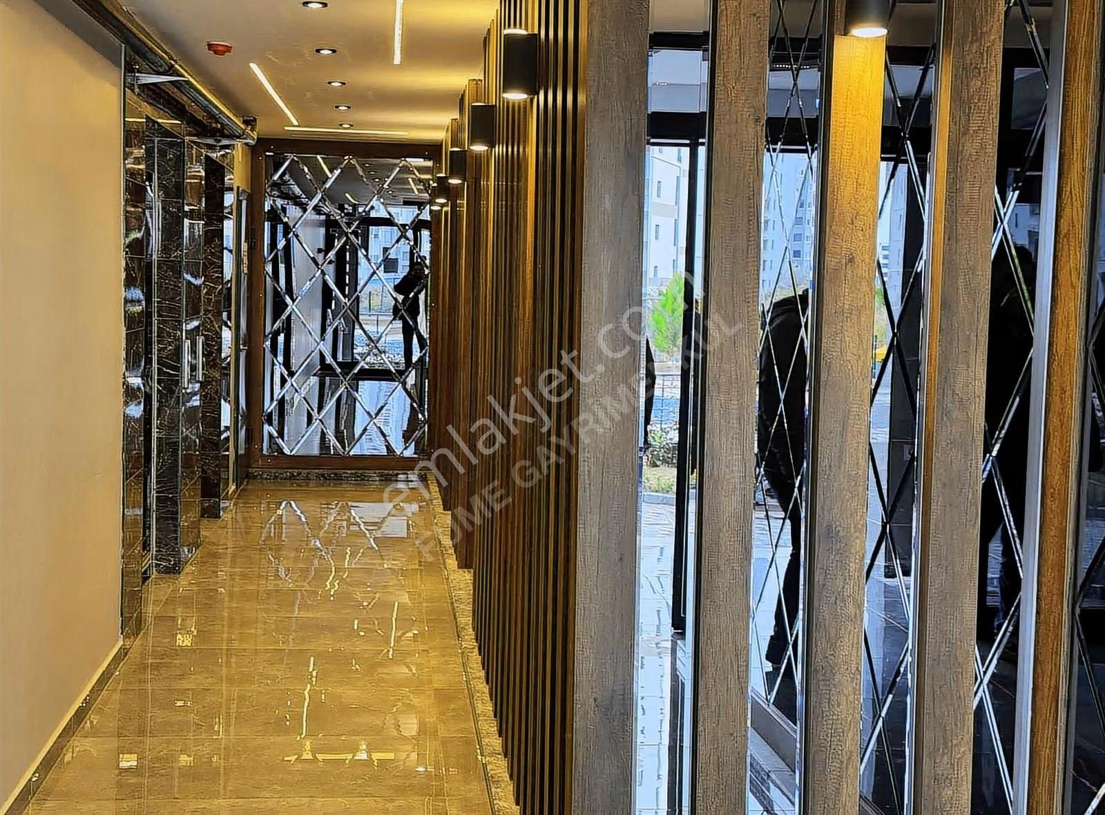 Fume'den Satılık Lüks Havuzlu Daire - Görsel 10