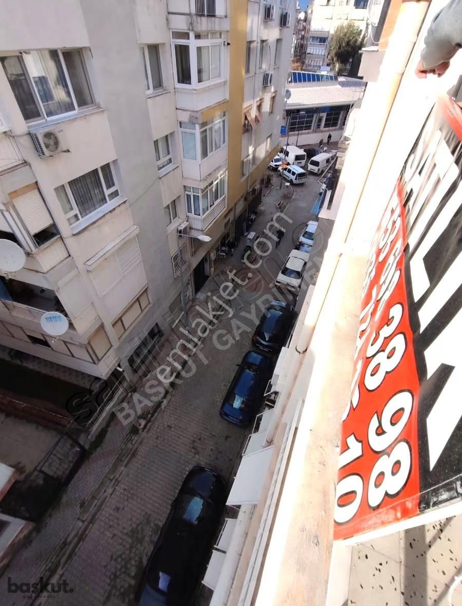 Karşıyaka Alaybey'de, İzban Yanı 2+1 Daire - Görsel 15