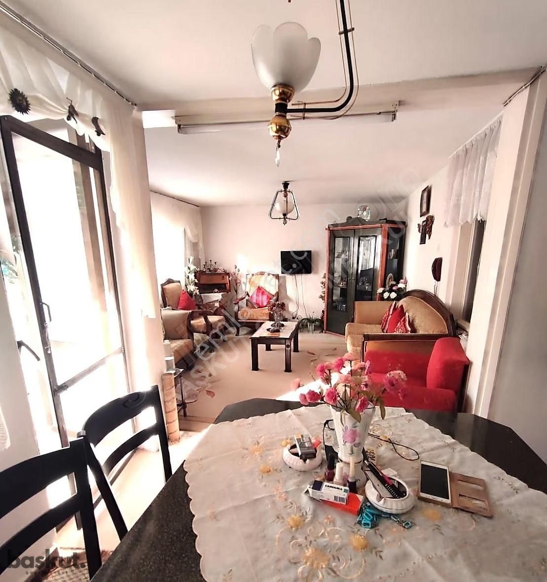 Karşıyaka Alaybey'de, İzban Yanı 2+1 Daire - Görsel 24