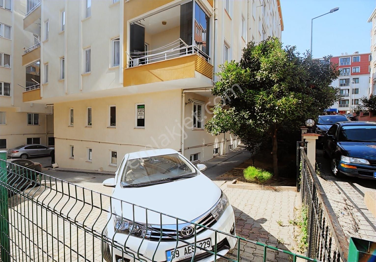 Çorlu Muhittin'de Site İçi Kapalı Oto Parklı 2+1 Kiralık Daire - Görsel 4