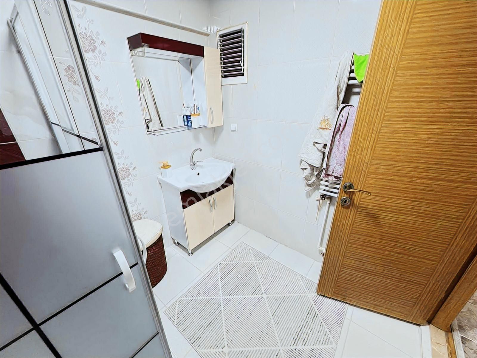 Manzaralı Çift Balkonlu 3+1 Uçaklı Park Mevkıı Geniş Daire - Görsel 2