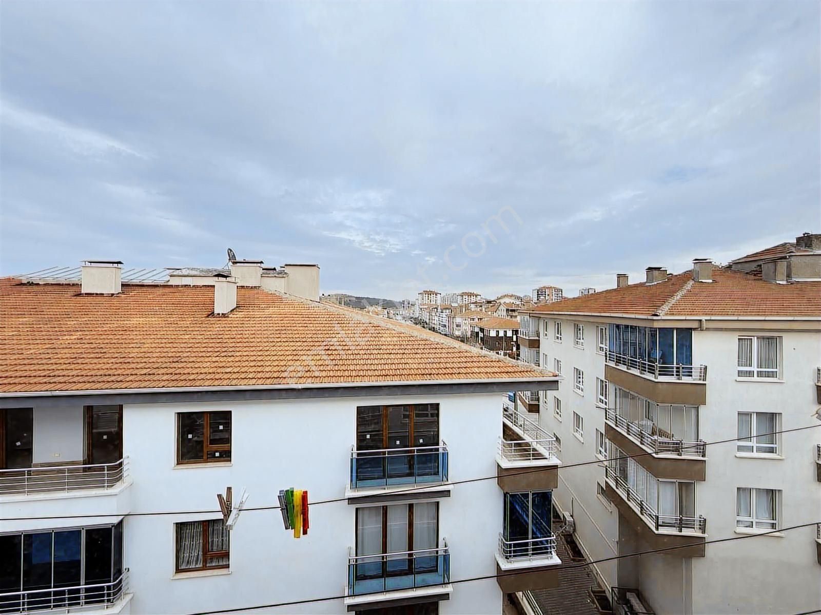 Manzaralı Çift Balkonlu 3+1 Uçaklı Park Mevkıı Geniş Daire - Görsel 6