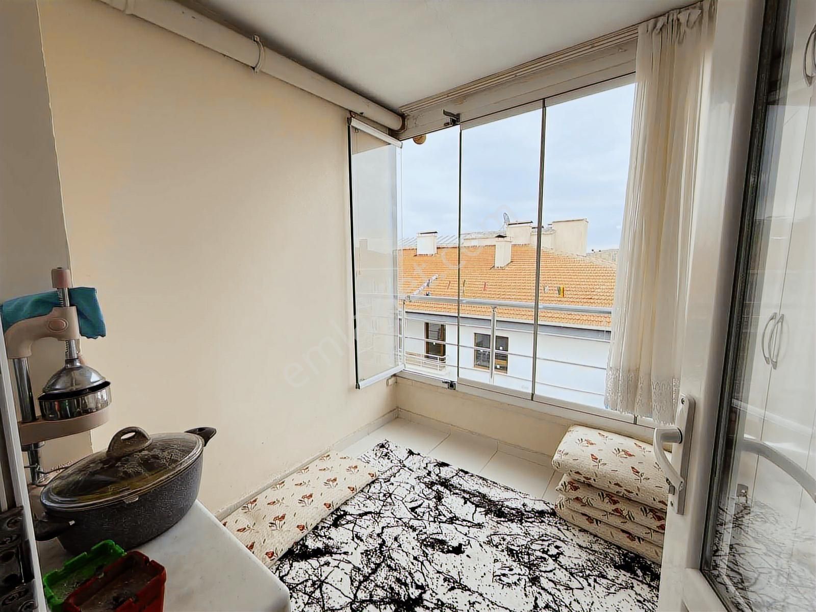 Manzaralı Çift Balkonlu 3+1 Uçaklı Park Mevkıı Geniş Daire - Görsel 11