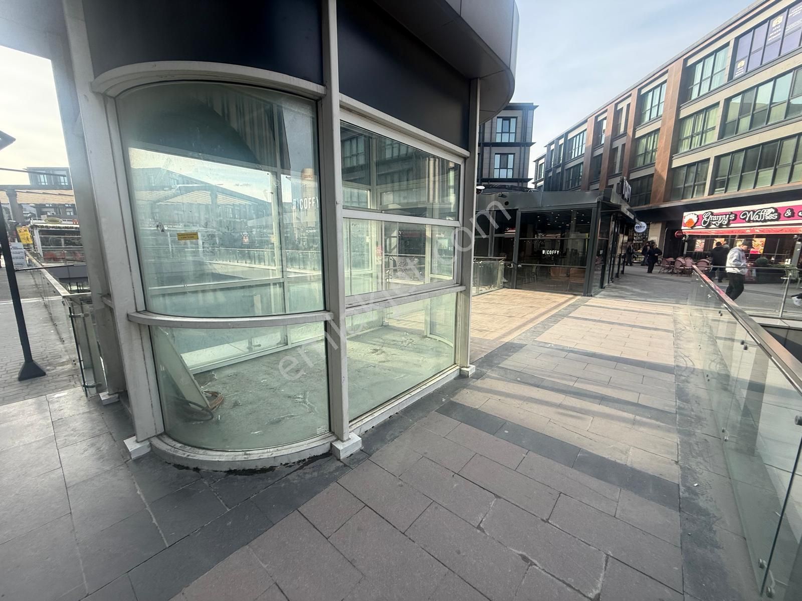 Barış'tan Sefaköy Torkamda Kiralık Dükkan (yaya Trafiği Yoğun ) - Görsel 13