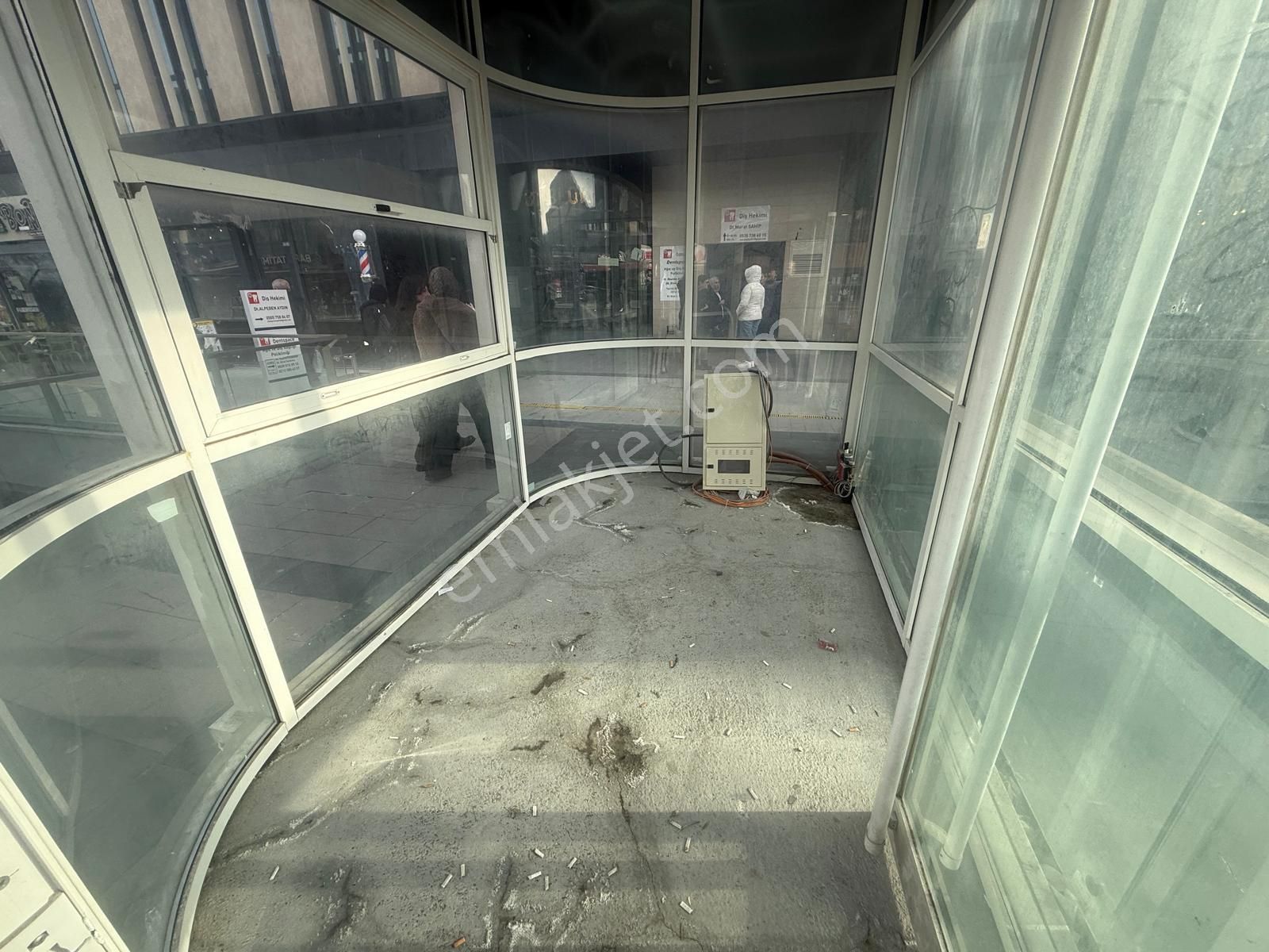 Barış'tan Sefaköy Torkamda Kiralık Dükkan (yaya Trafiği Yoğun ) - Görsel 17
